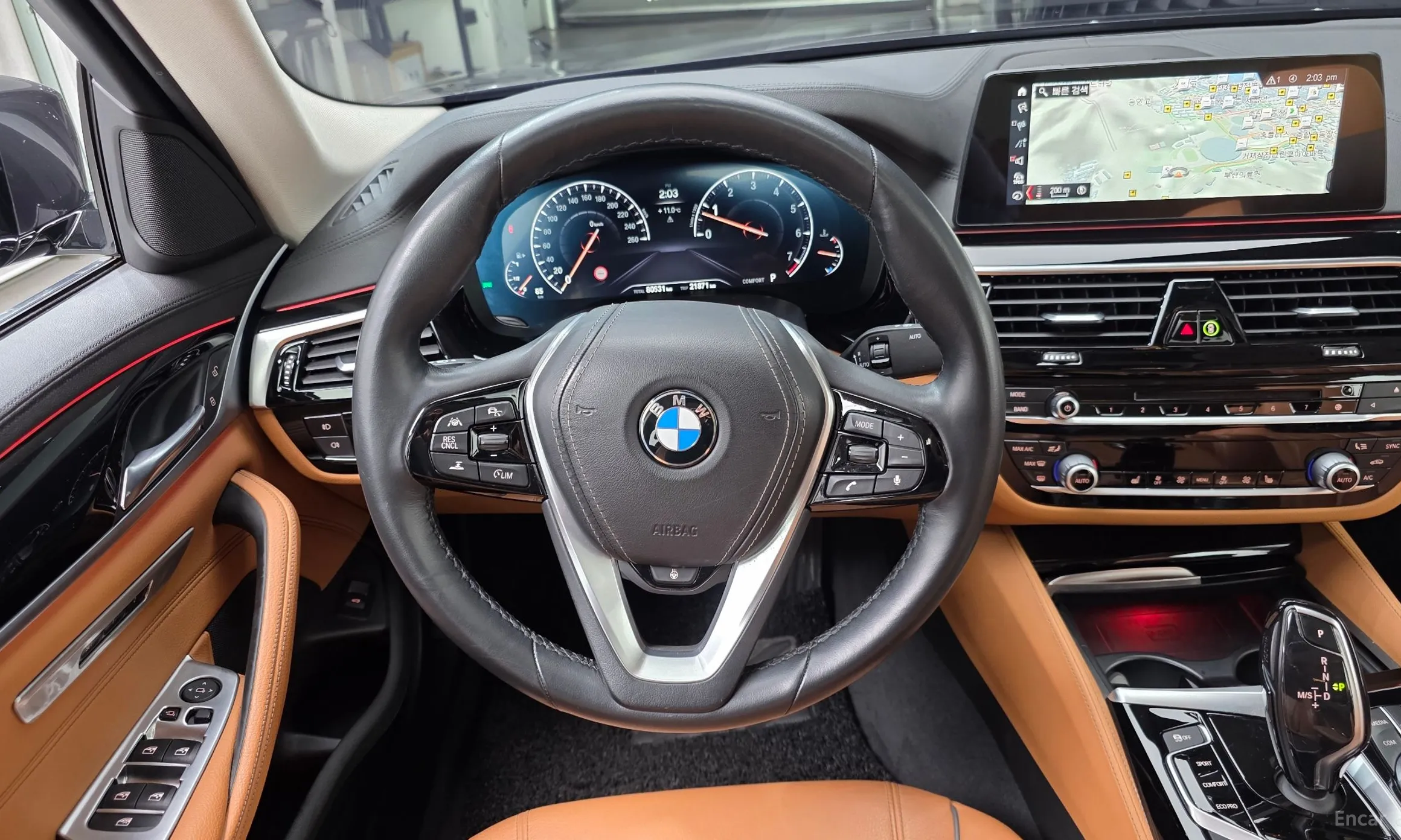 BMW 5 Series (G30) превью 13