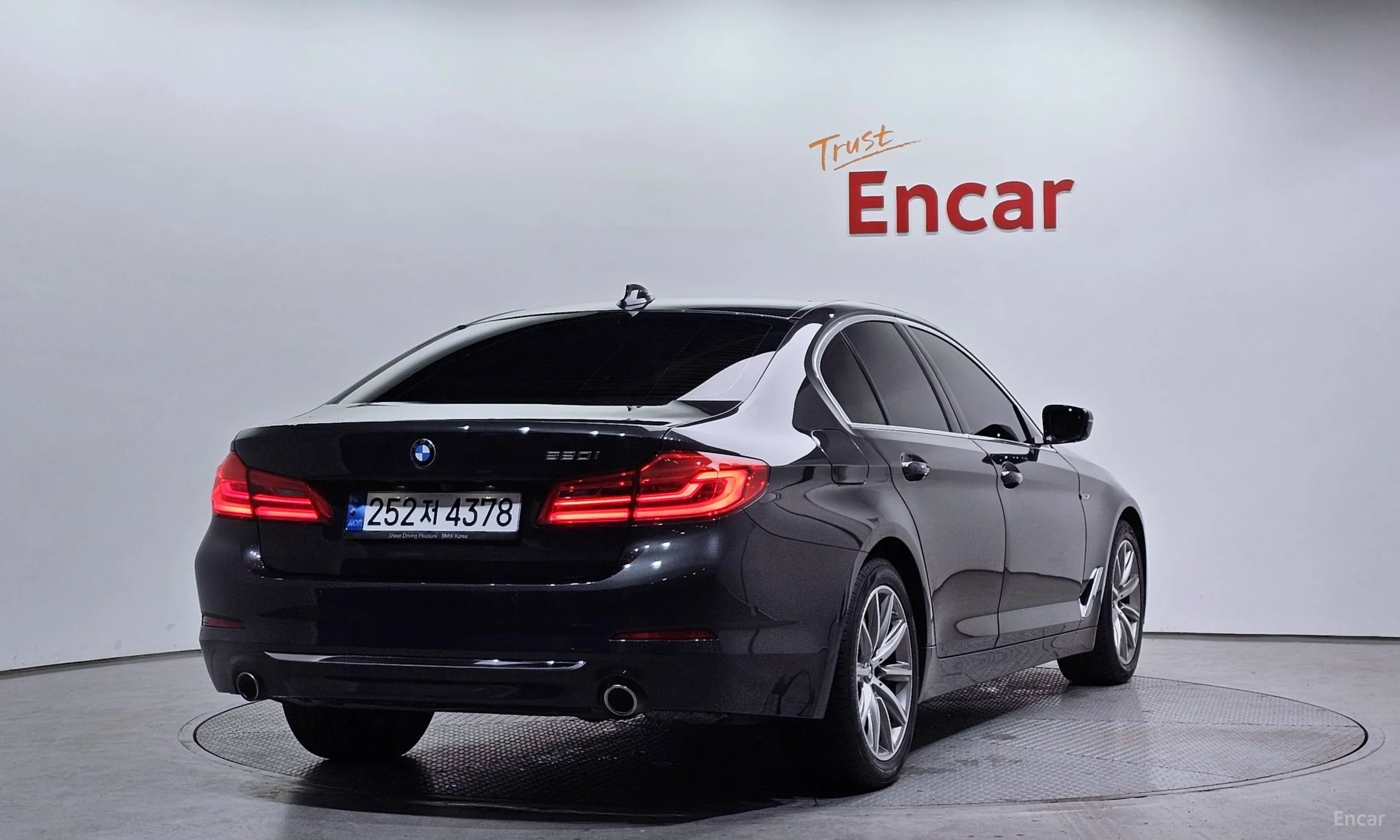 BMW 5 Series (G30)