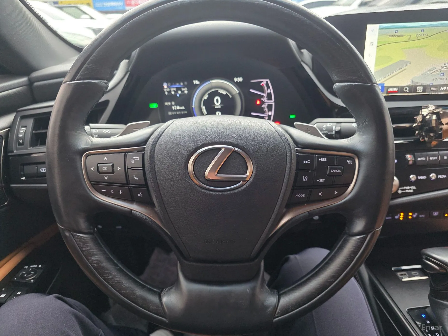 Lexus ES300h 7th Generation превью 11