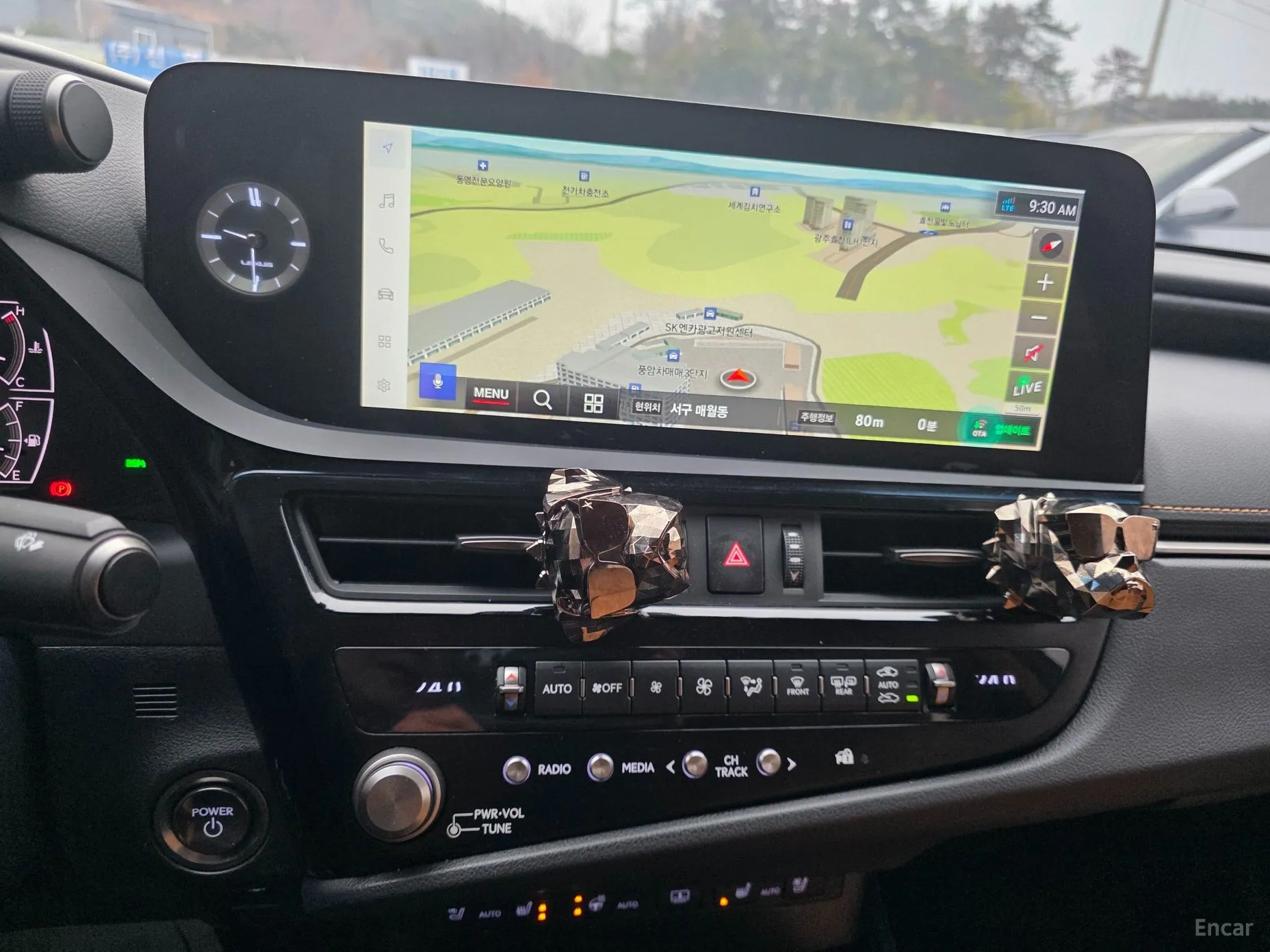 Lexus ES300h 7th Generation превью 12