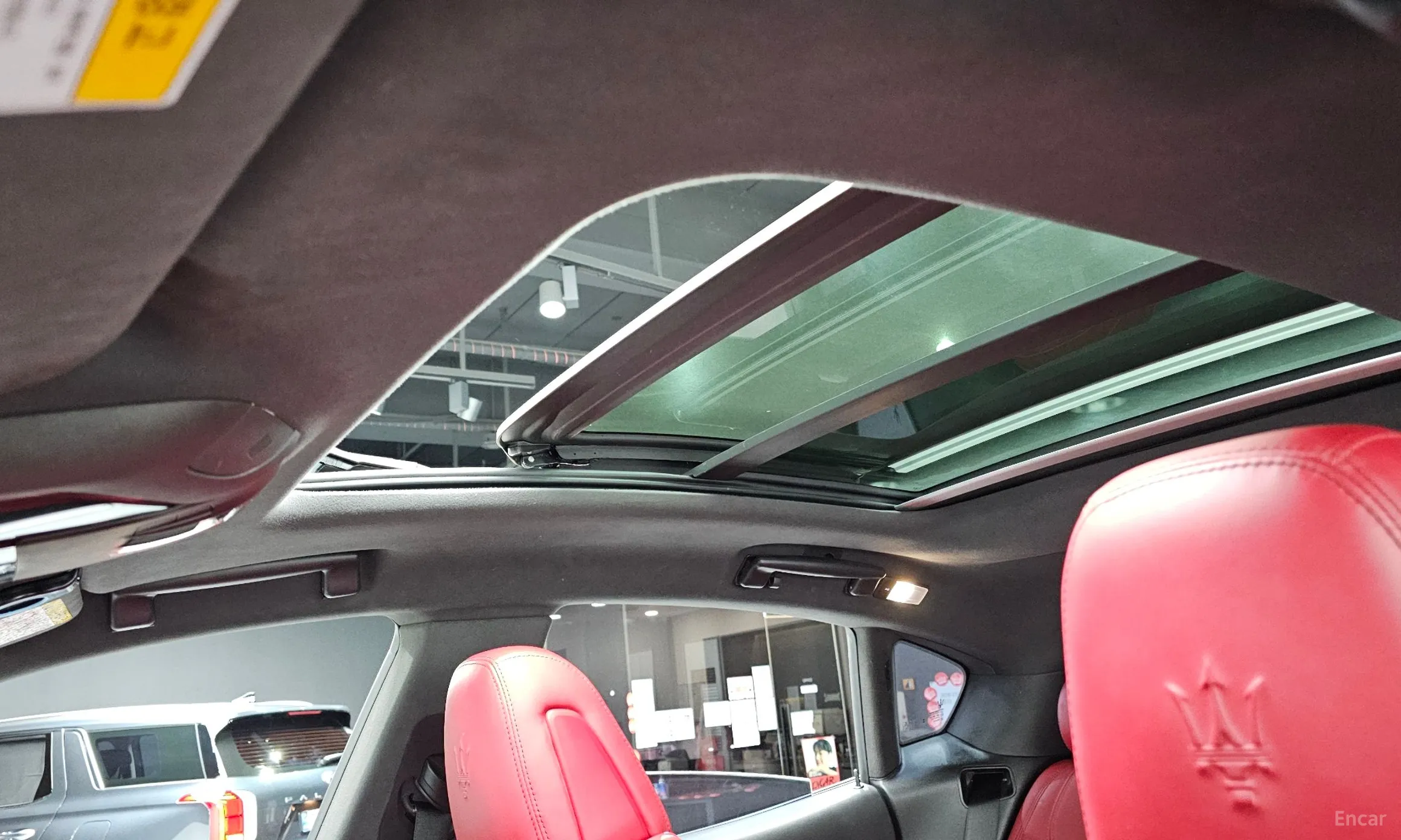 Maserati Levante превью 19
