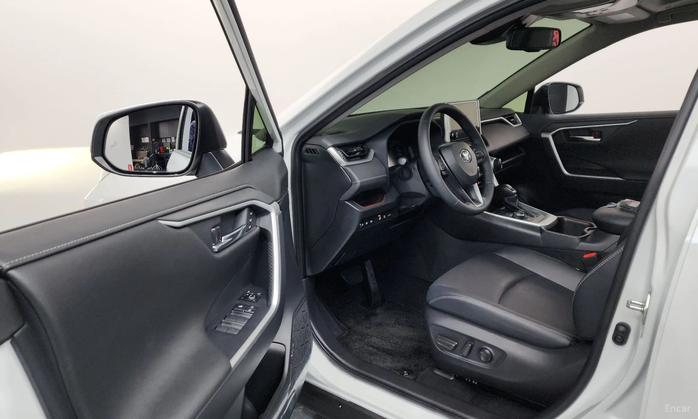 Toyota RAV4 5th Generation превью 10