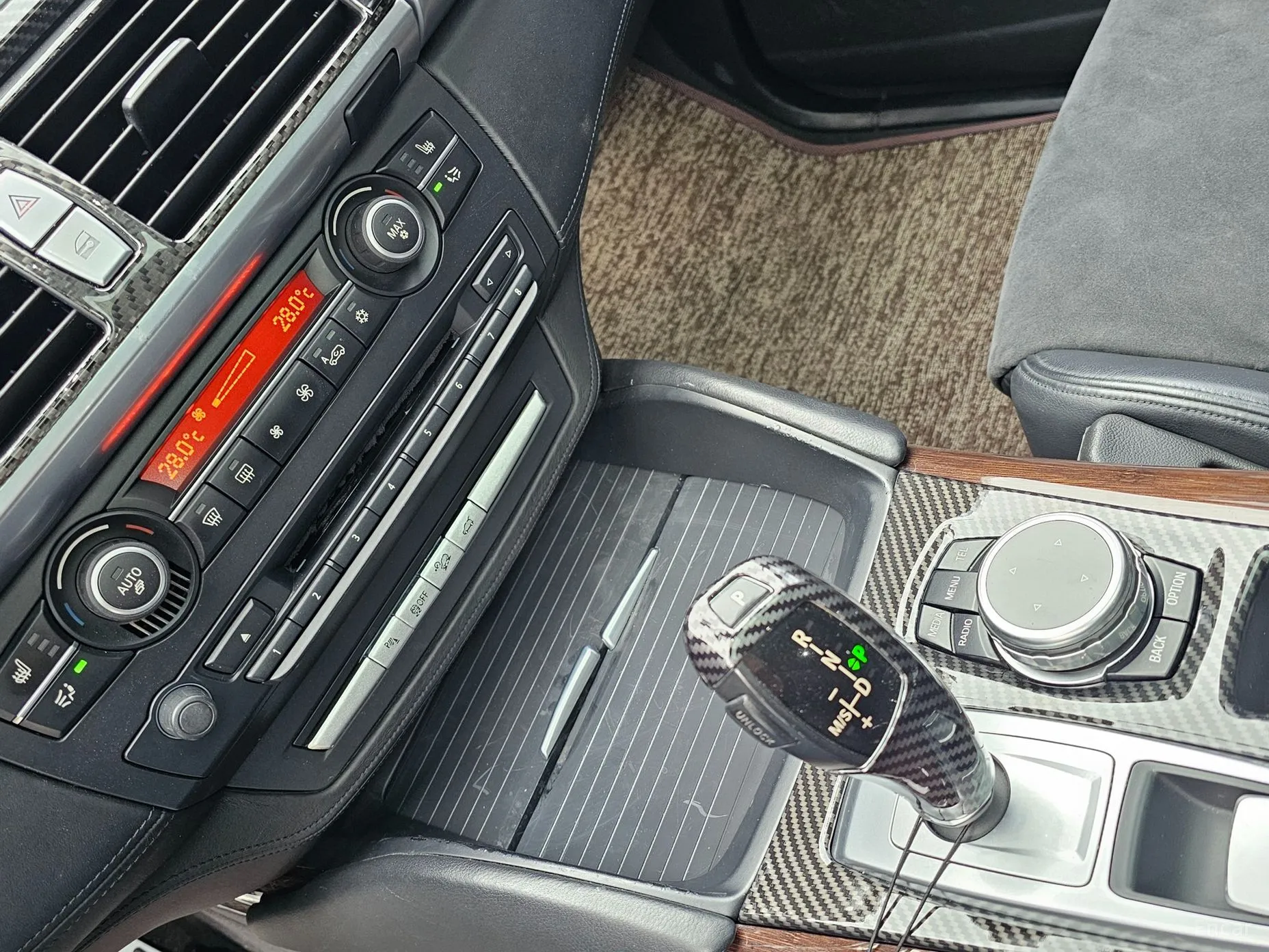 BMW X6 (E71) превью 11