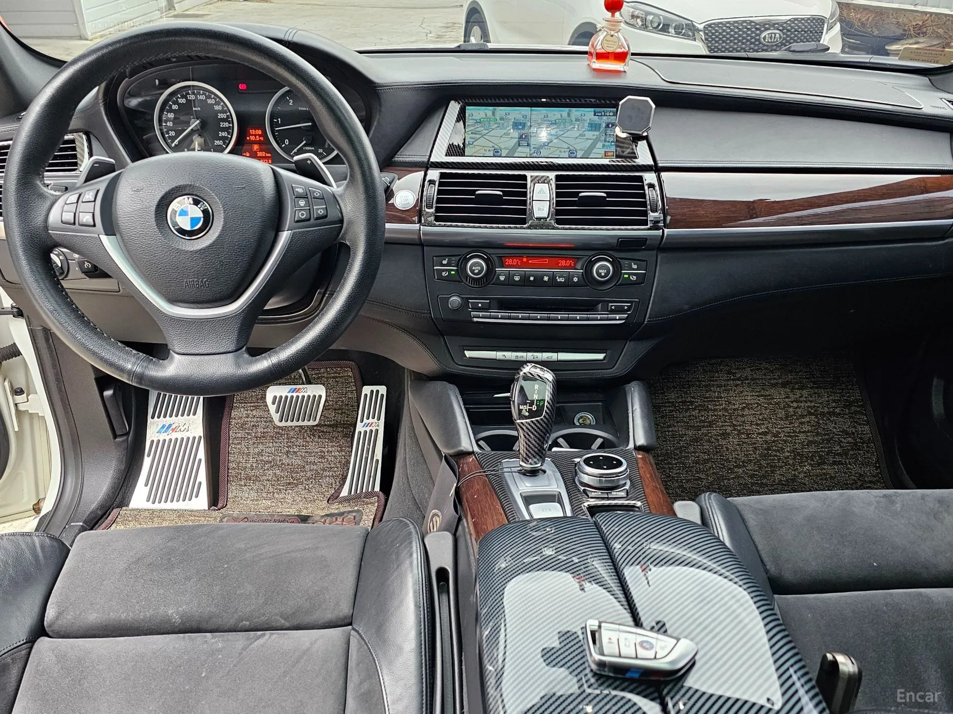 BMW X6 (E71) превью 9