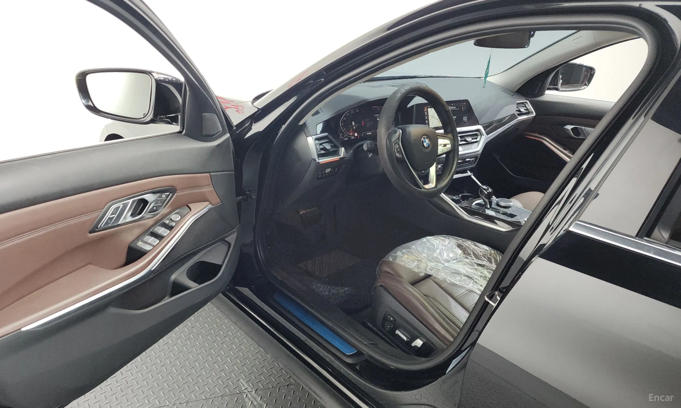 BMW 3 Series (G20) превью 10