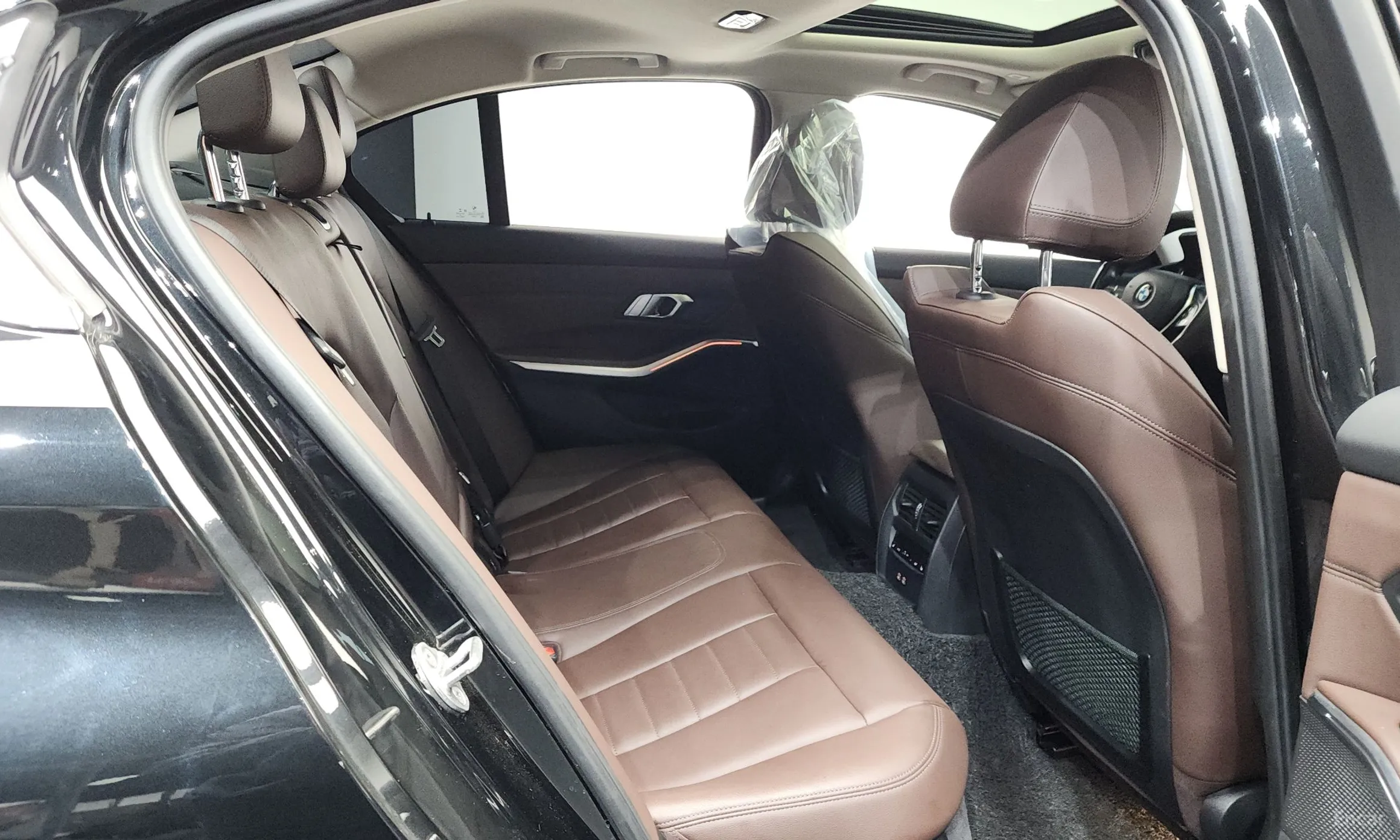 BMW 3 Series (G20) превью 12