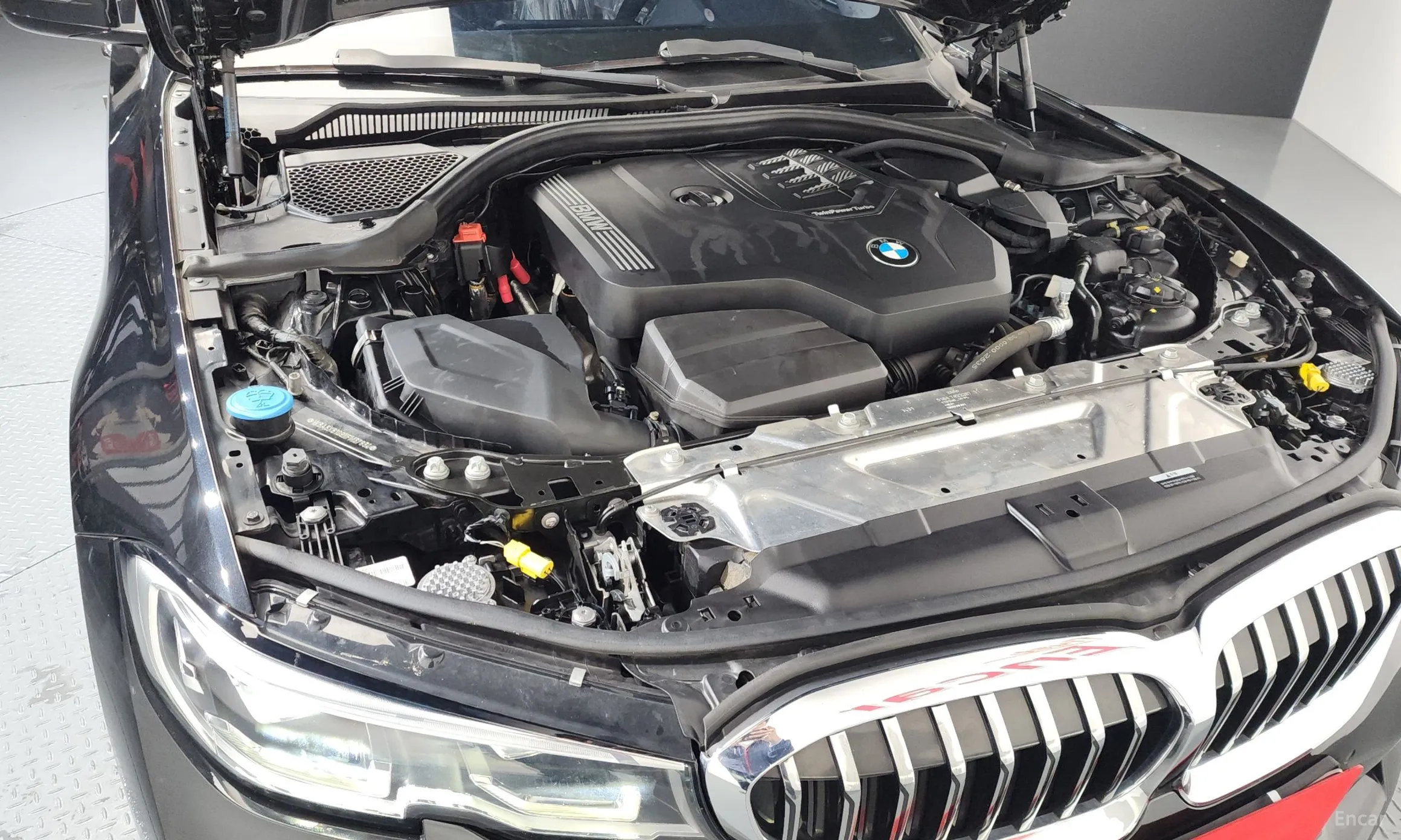 BMW 3 Series (G20) превью 6