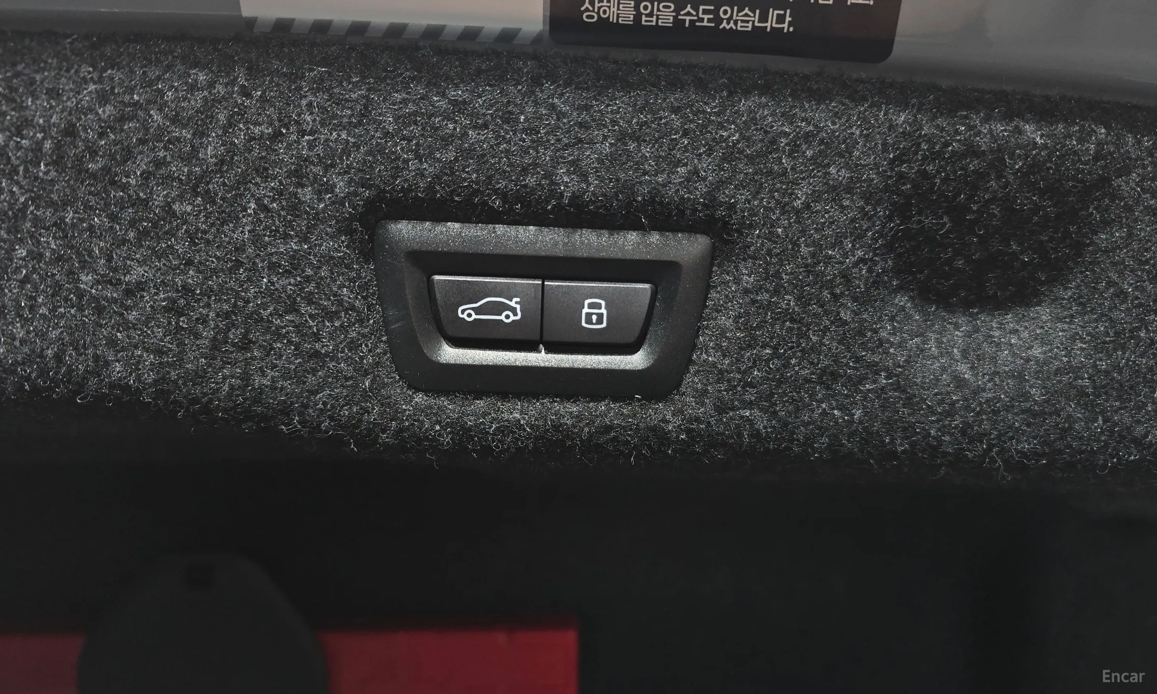 BMW 5 Series (G60) превью 20