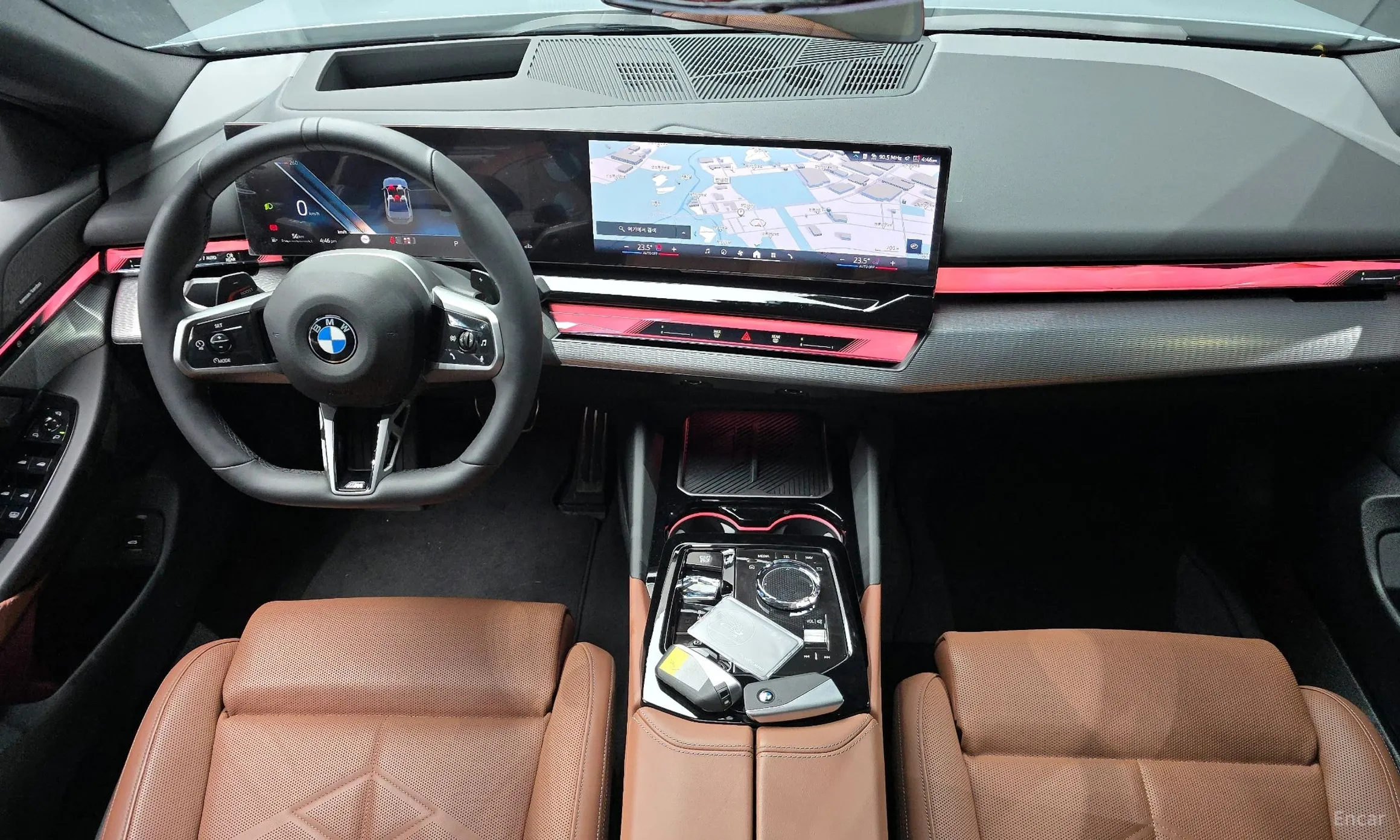BMW 5 Series (G60) превью 7