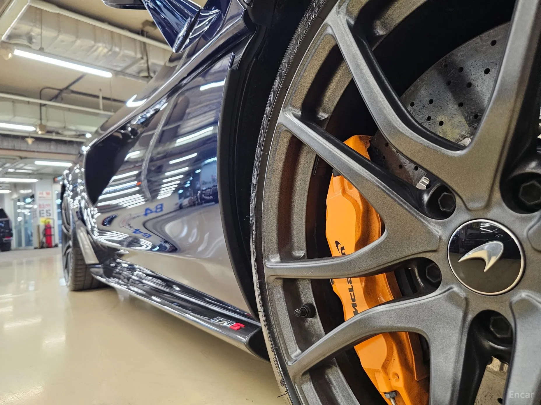 McLaren 570S превью 20