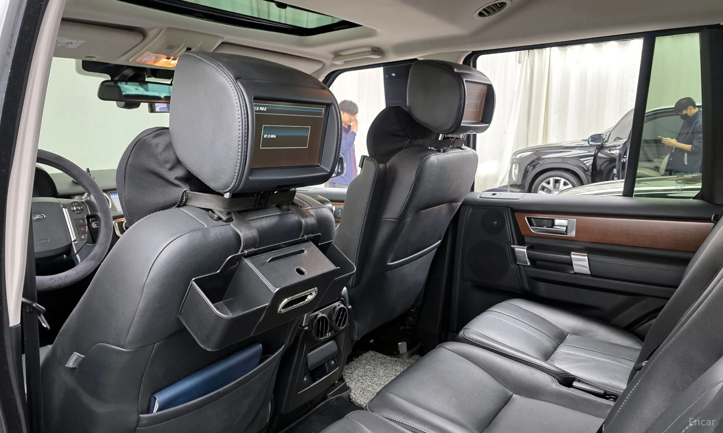 Land Rover Discovery 4 превью 17