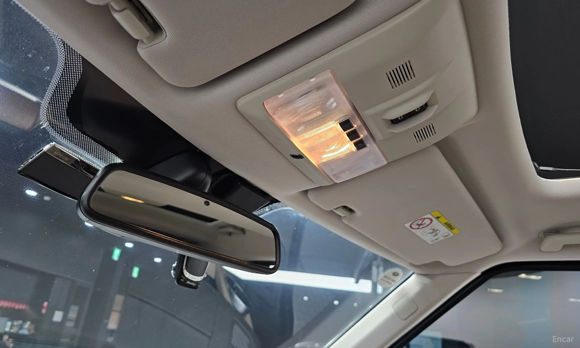 Land Rover Discovery 4 превью 16