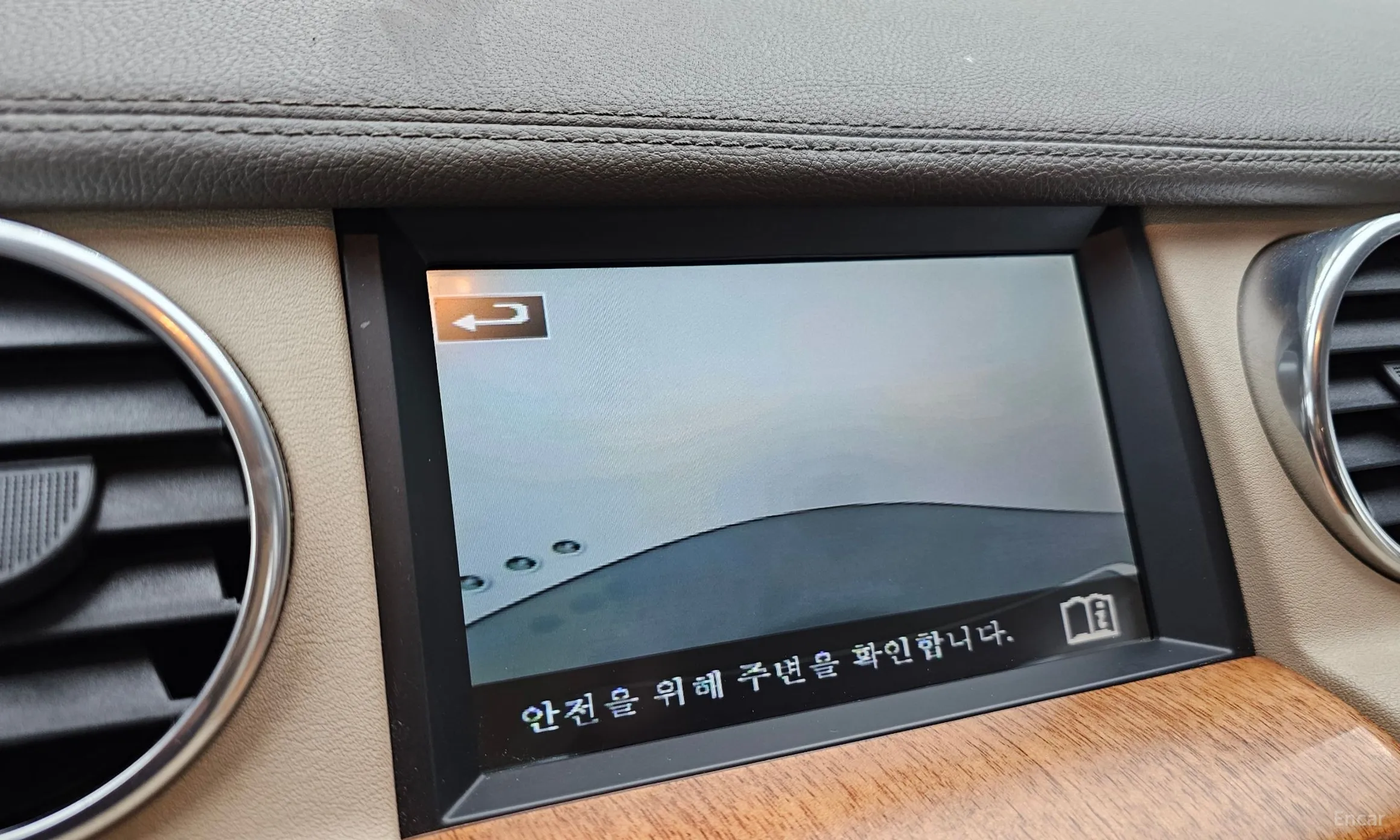 Land Rover Discovery 4 превью 17