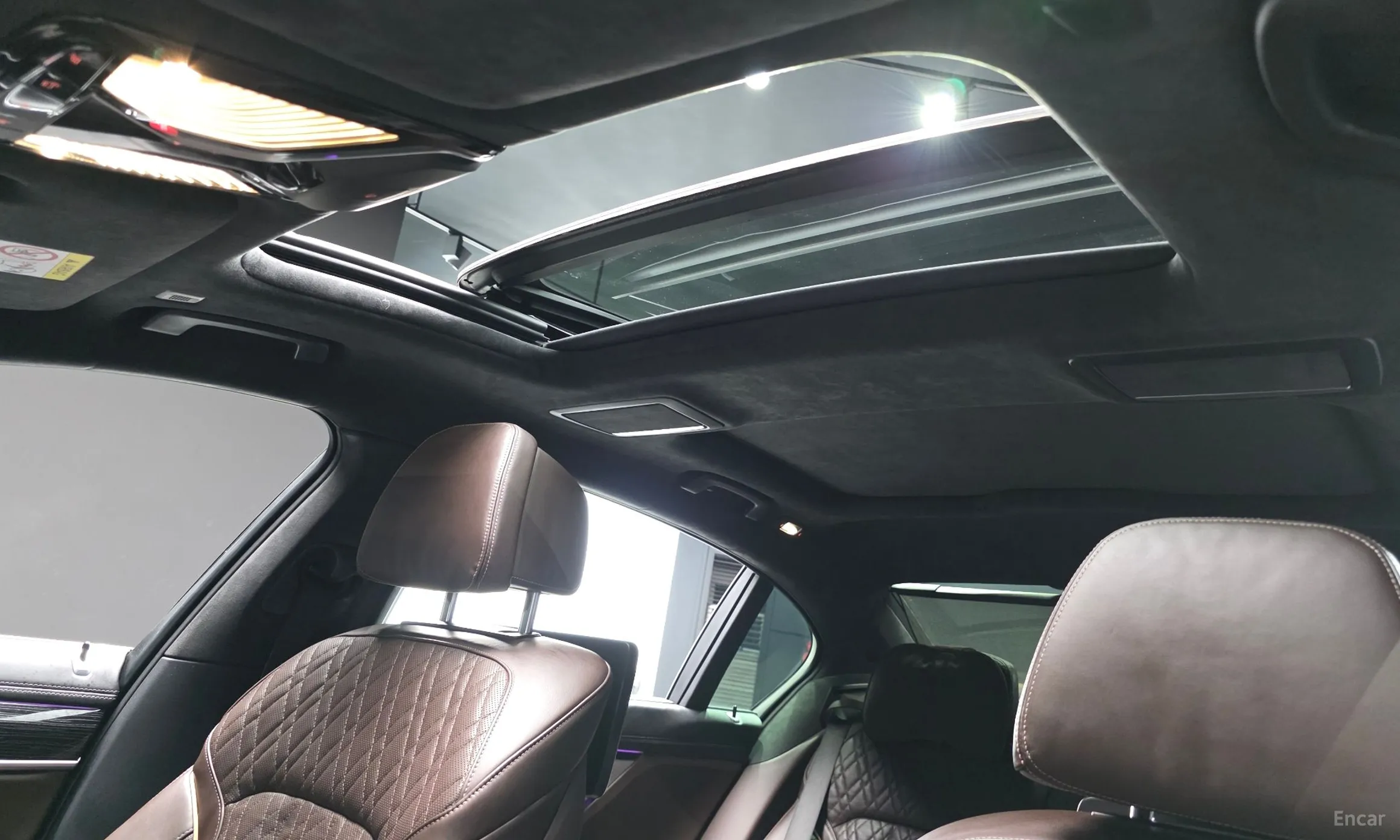 BMW 7 Series (G11) превью 20