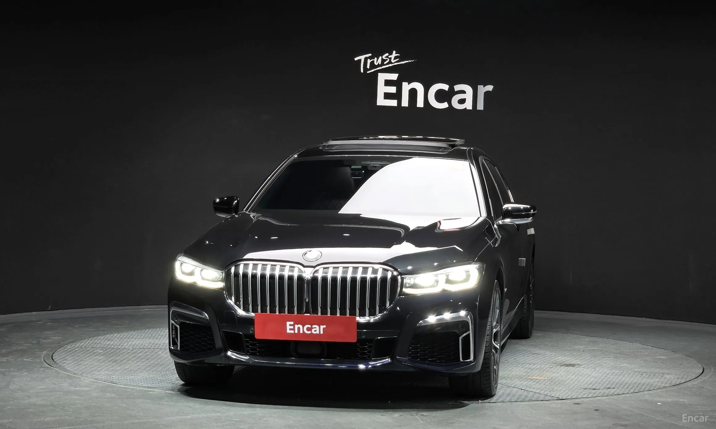 BMW 7 Series (G11) превью 3