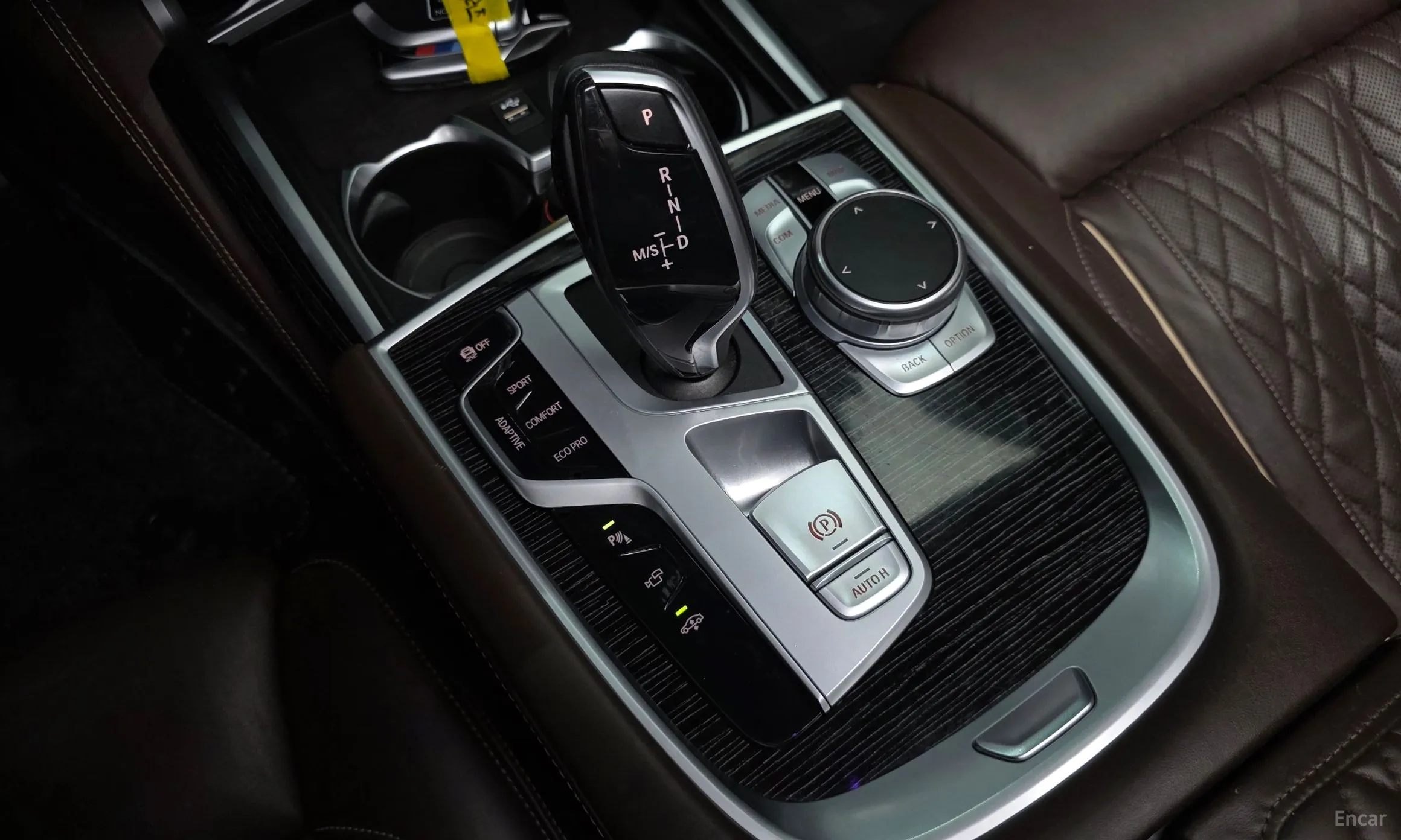 BMW 7 Series (G11) превью 9