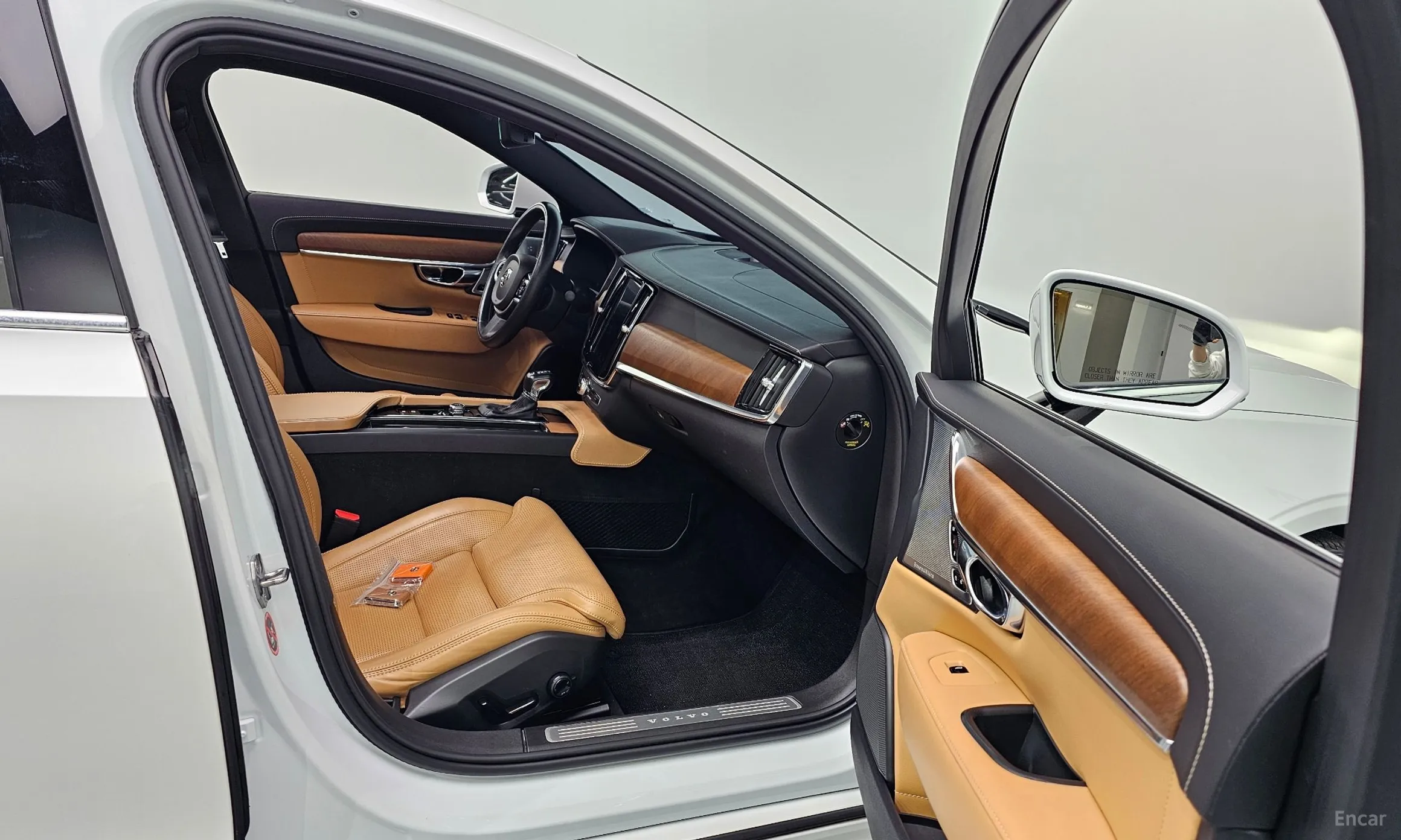 Volvo S90 превью 10