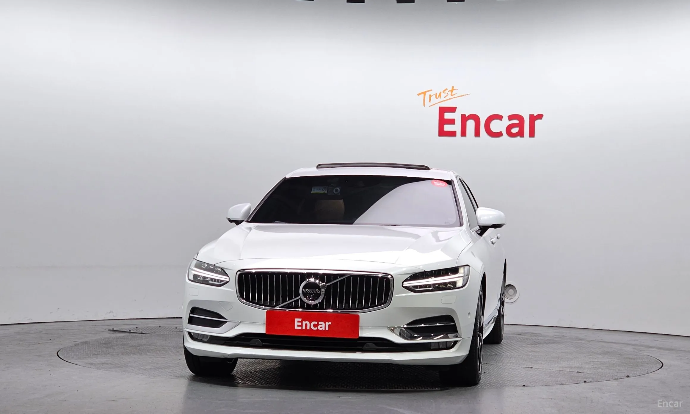 Volvo S90 превью 3