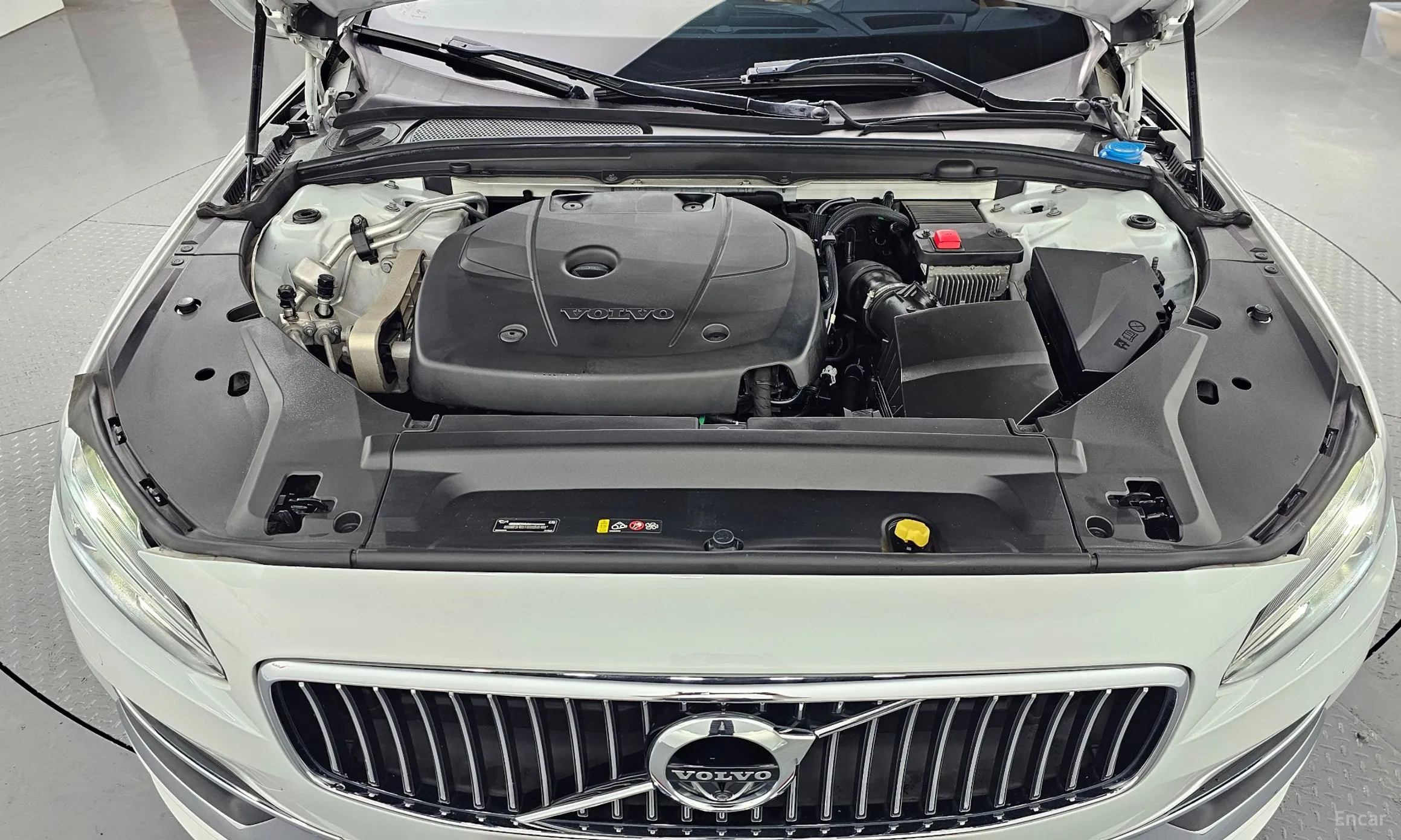 Volvo S90 превью 6