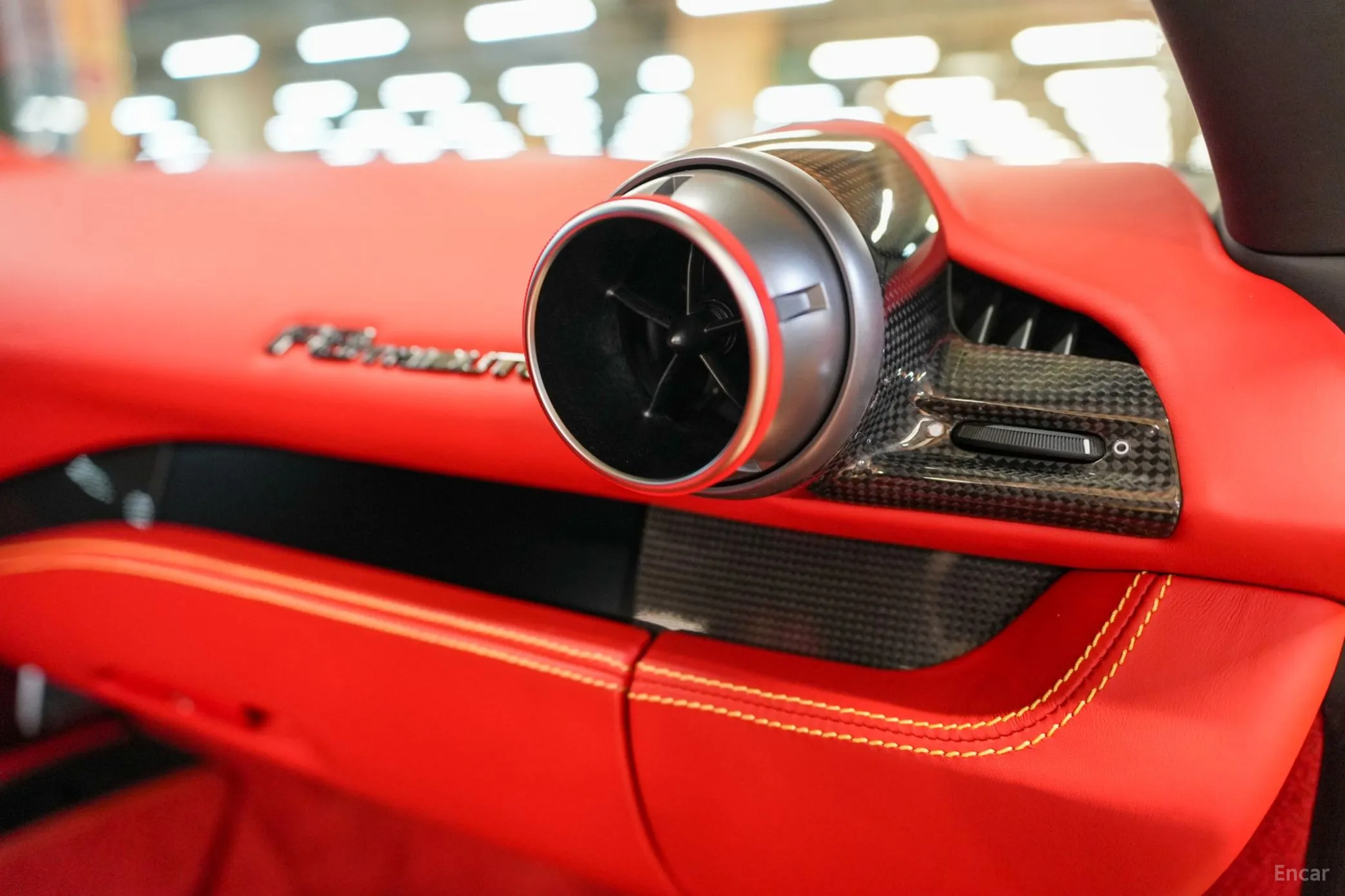 Ferrari F8 Tributo превью 15