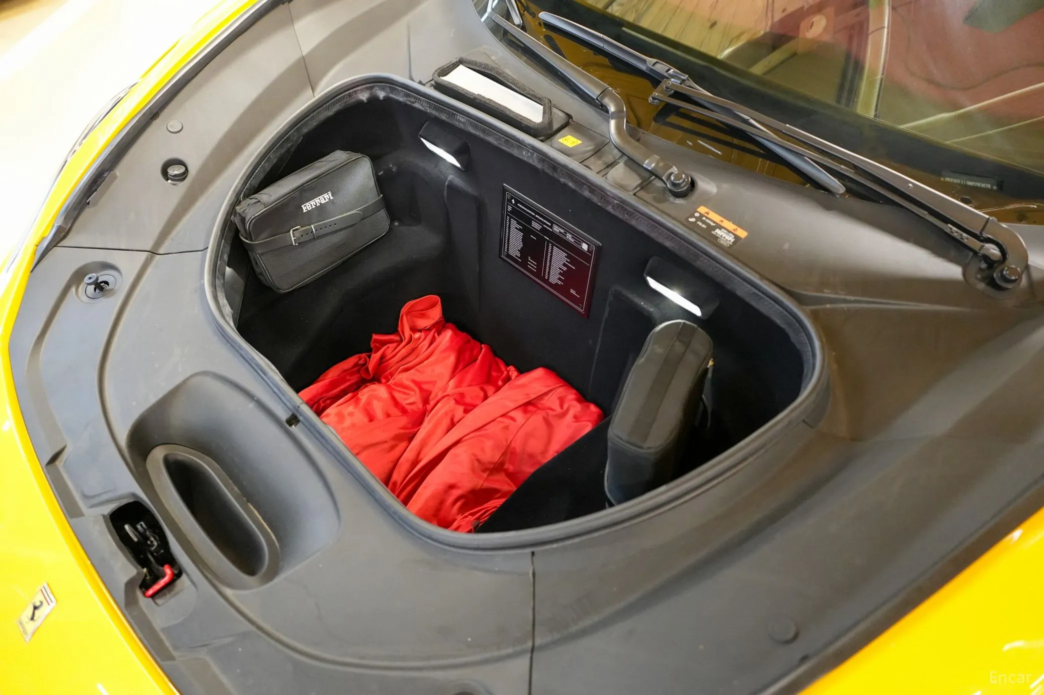 Ferrari F8 Tributo превью 19