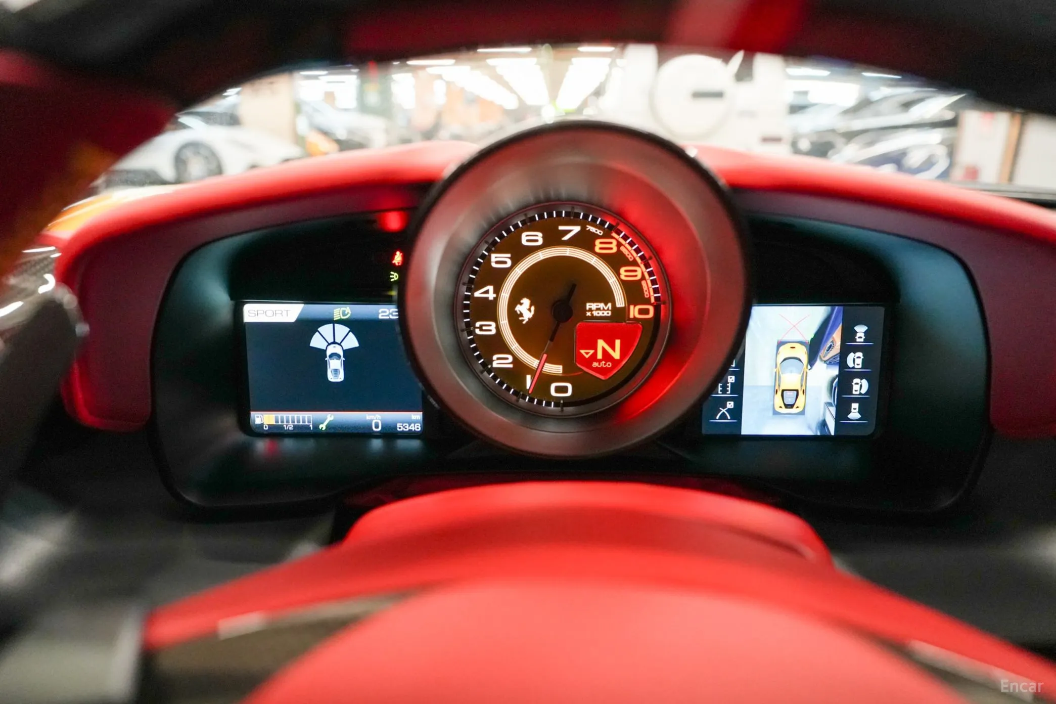 Ferrari F8 Tributo превью 8
