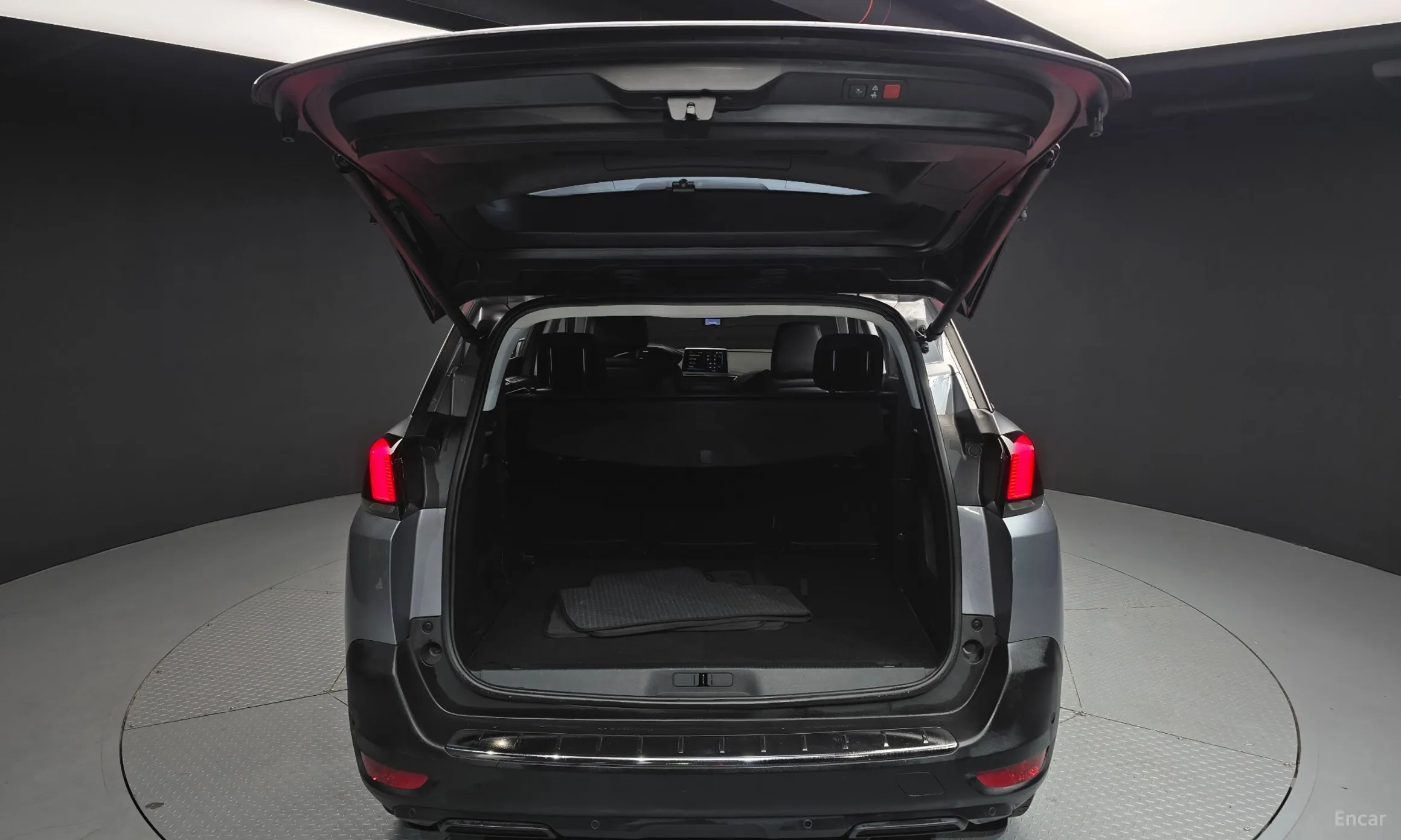 Peugeot 5008 2nd generation превью 20