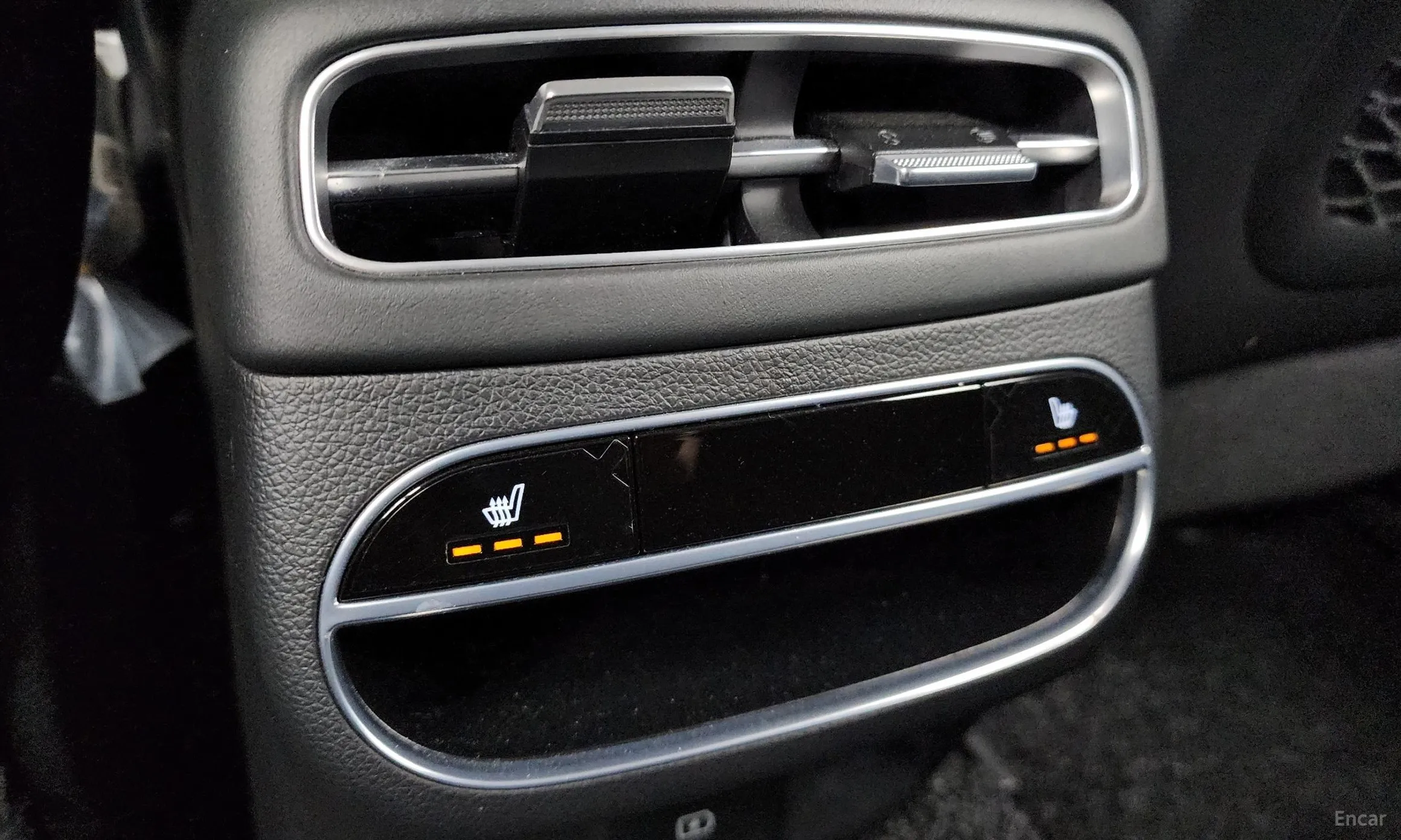 Genesis GV70 превью 19