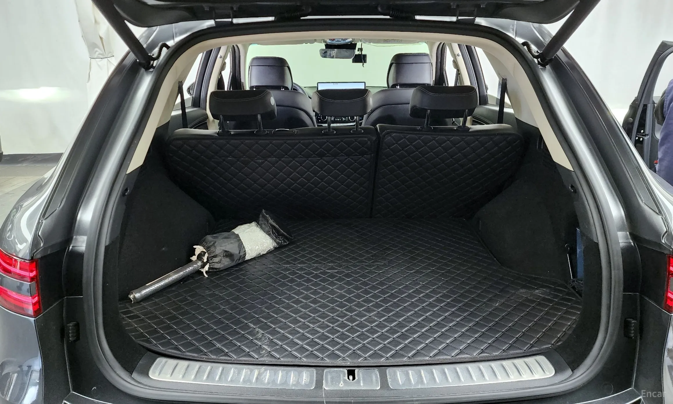 Genesis GV70 превью 20