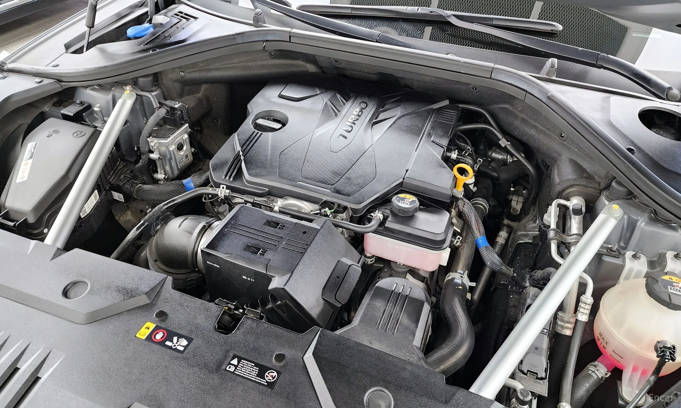 Genesis GV70 превью 6