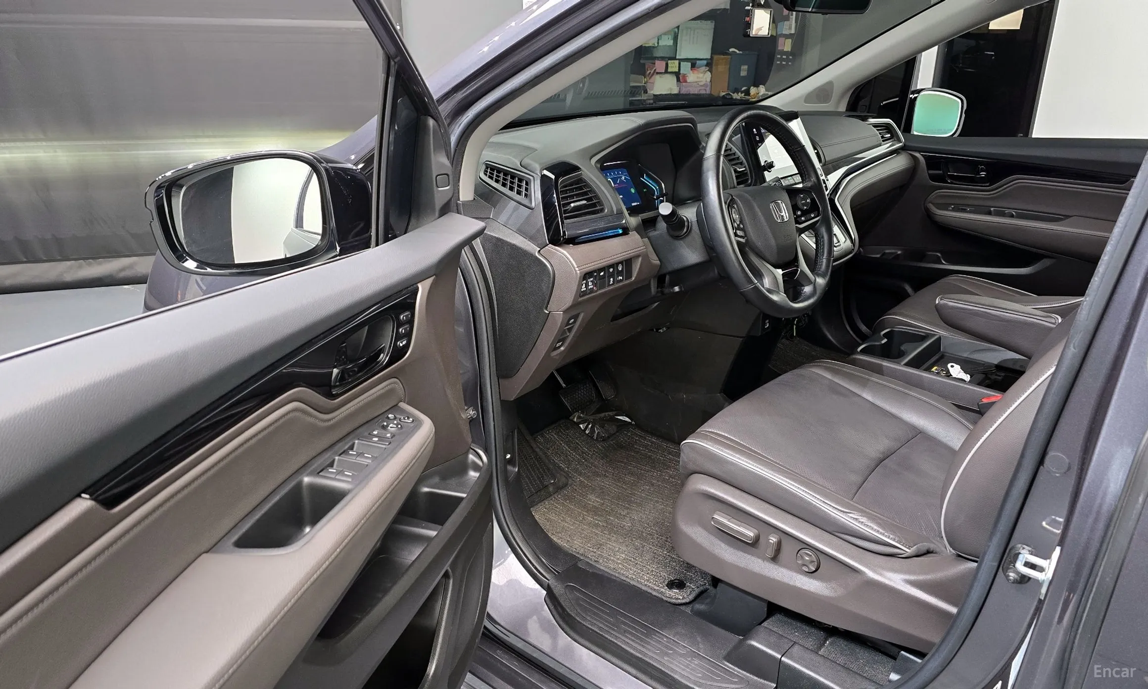 Honda Odyssey превью 10