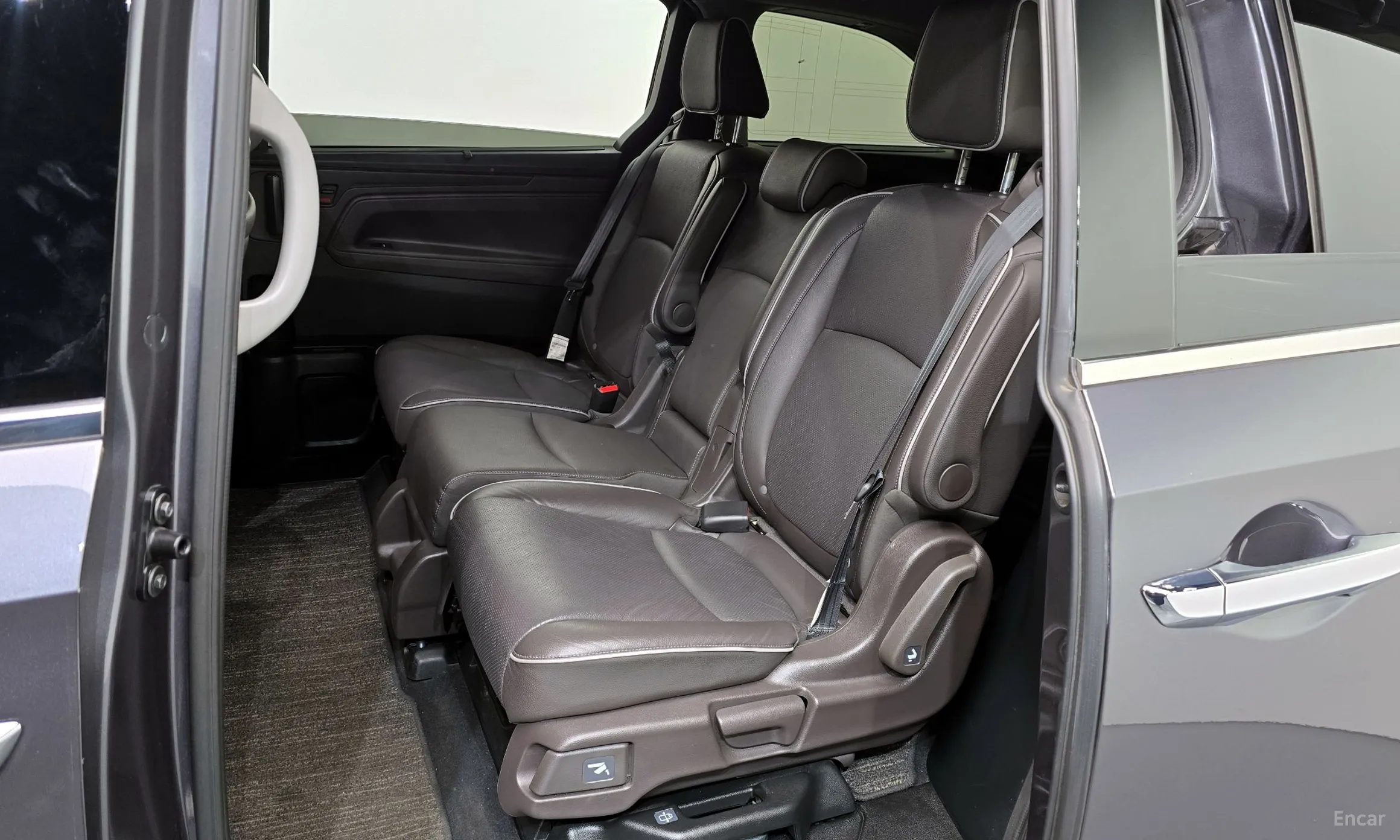 Honda Odyssey превью 11