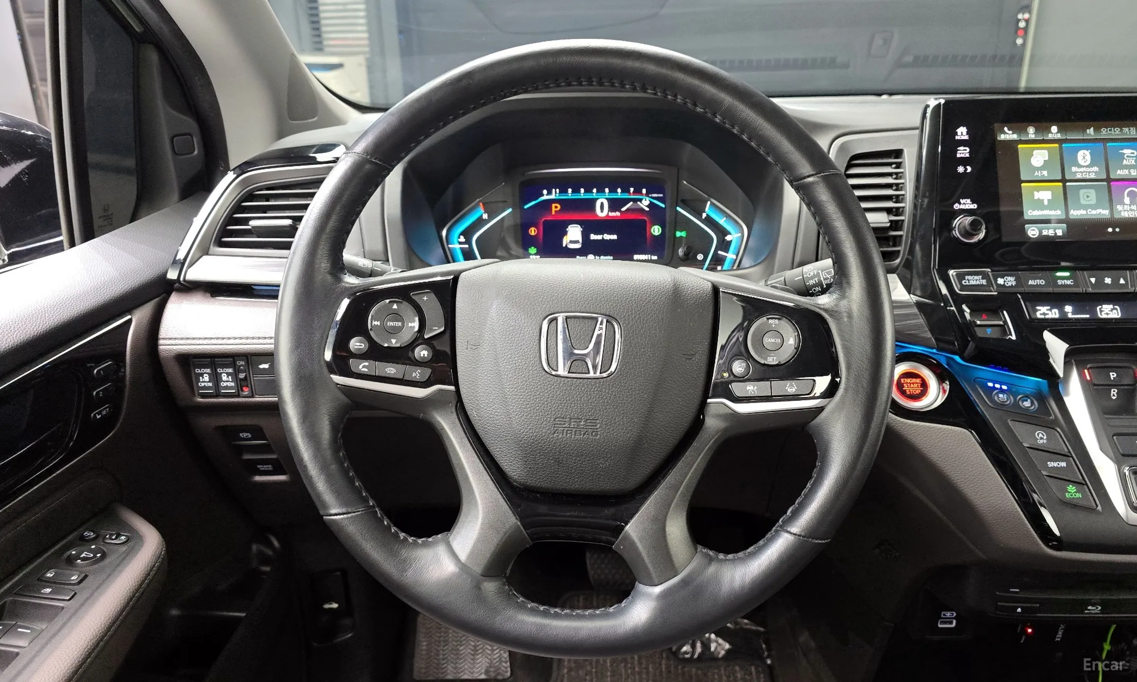 Honda Odyssey превью 13