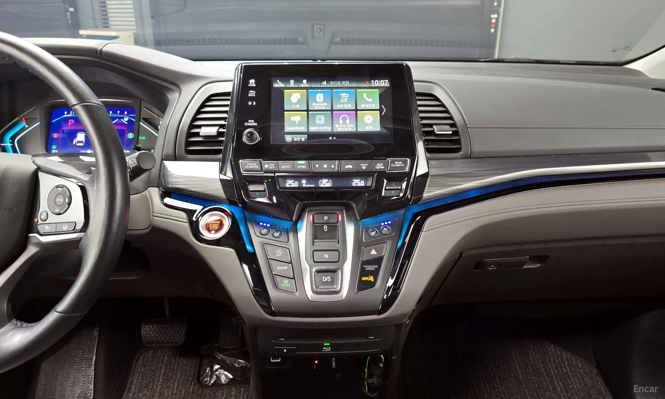 Honda Odyssey превью 19