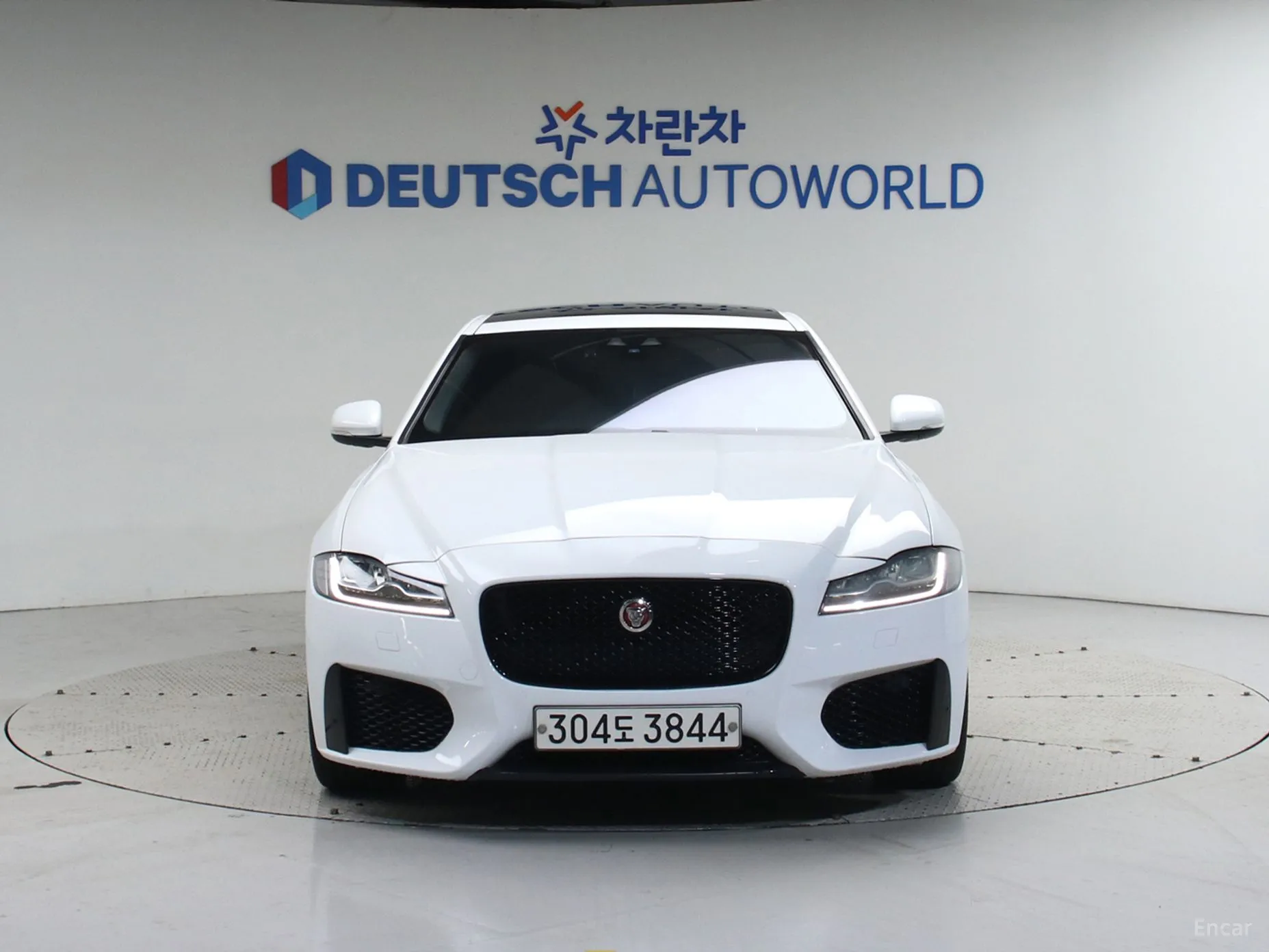 Jaguar XF (x260) превью 4