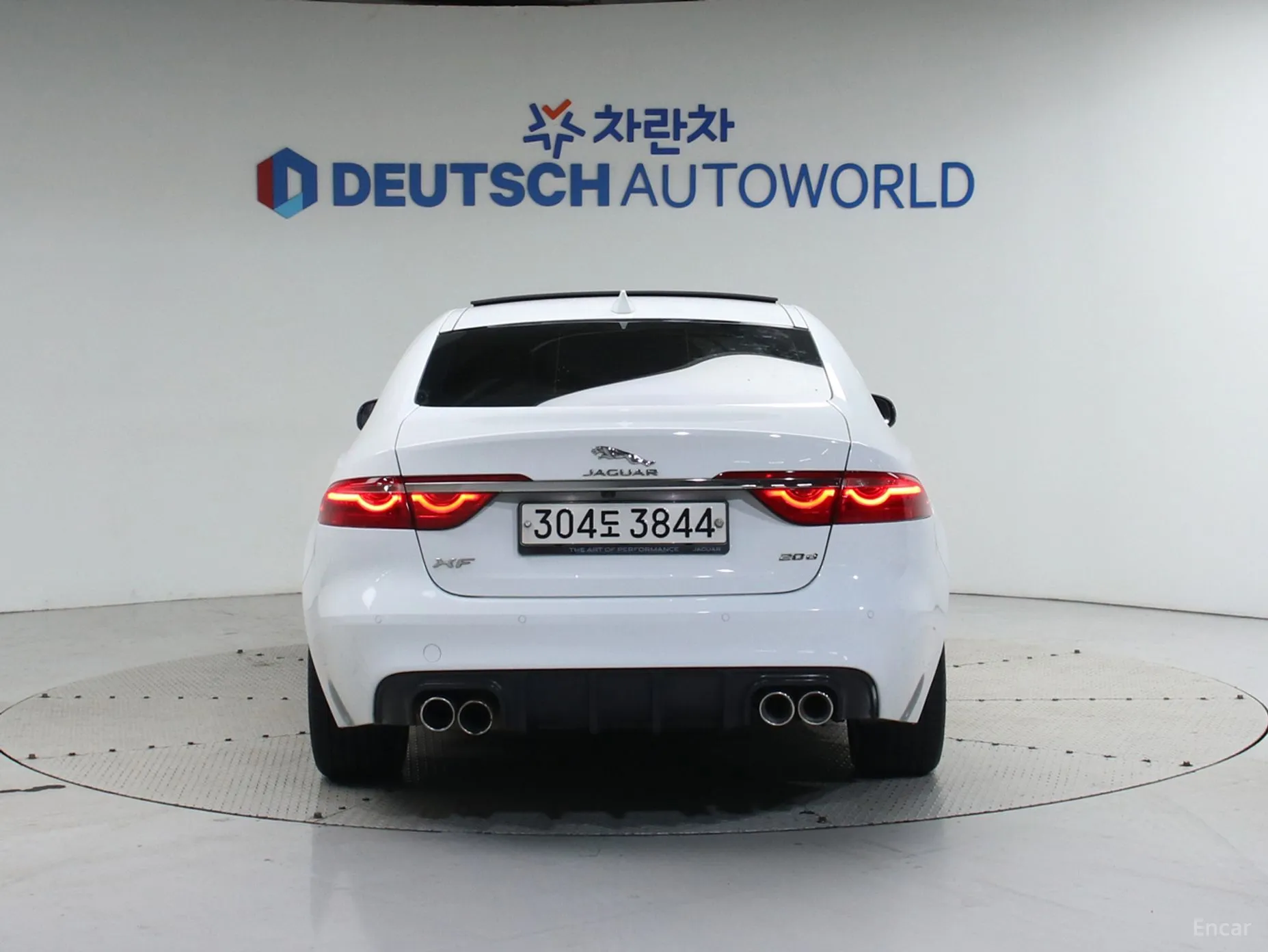 Jaguar XF (x260) превью 5