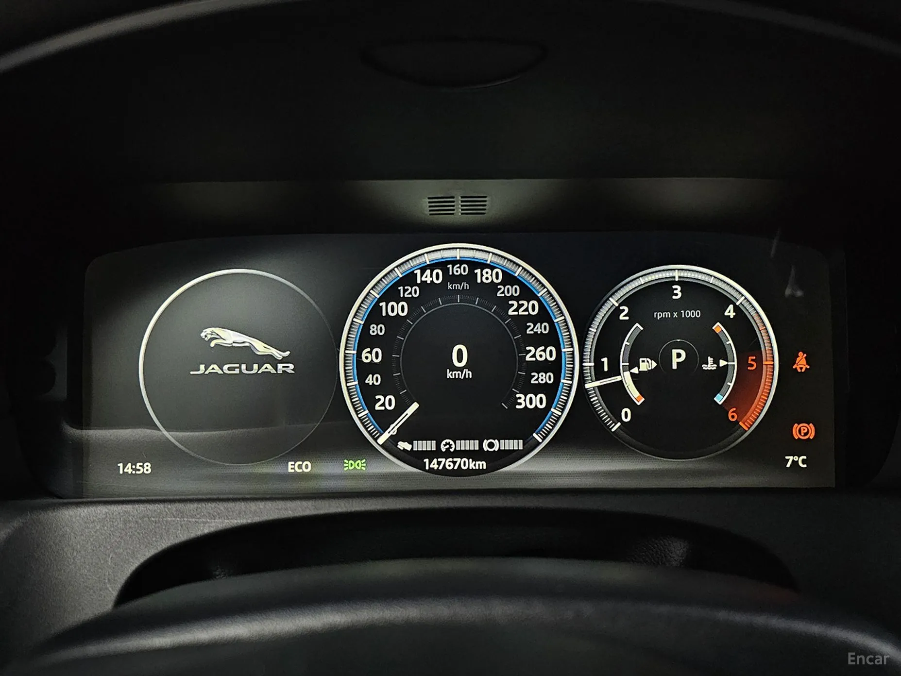 Jaguar XF (x260) превью 9