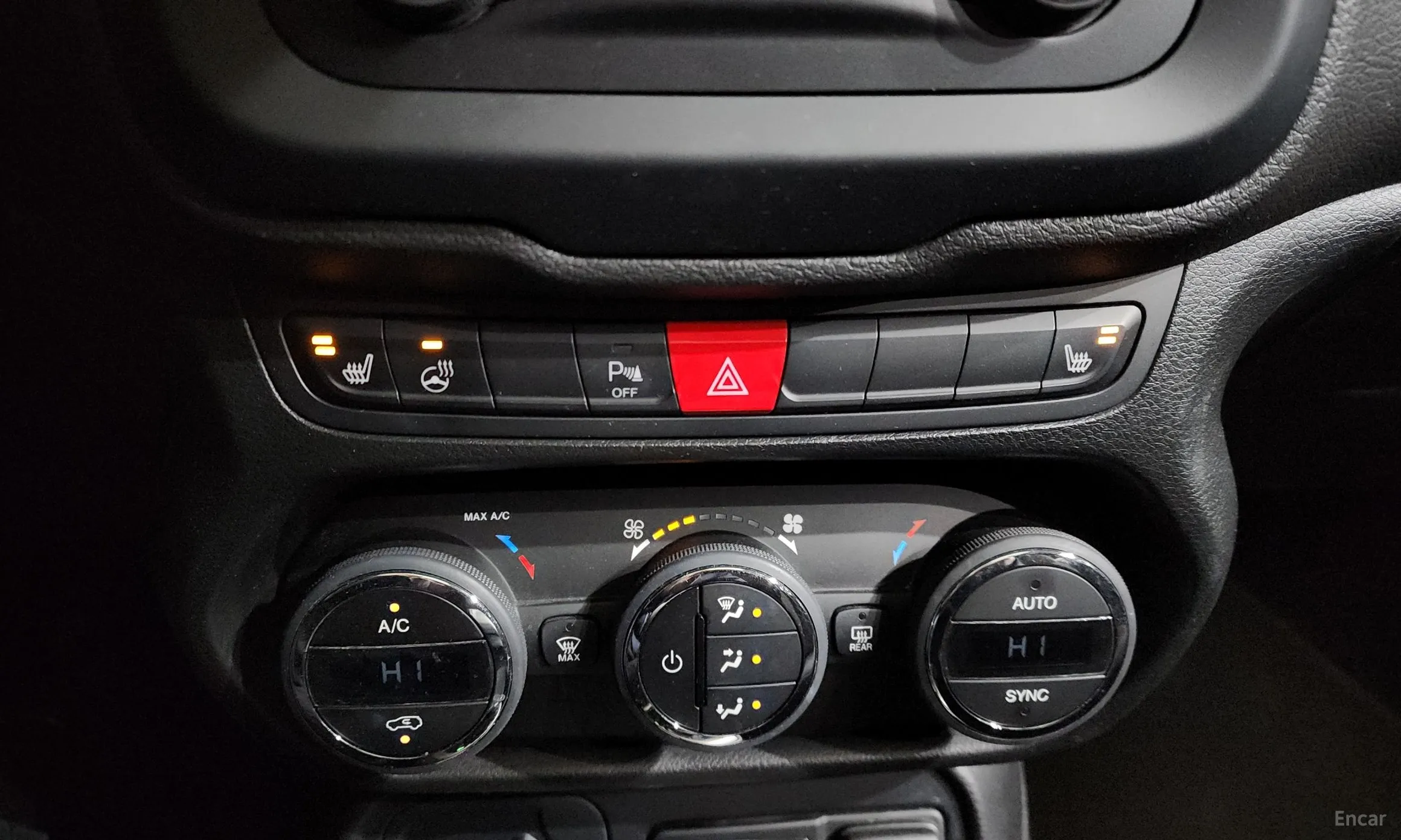 Jeep Renegade превью 17