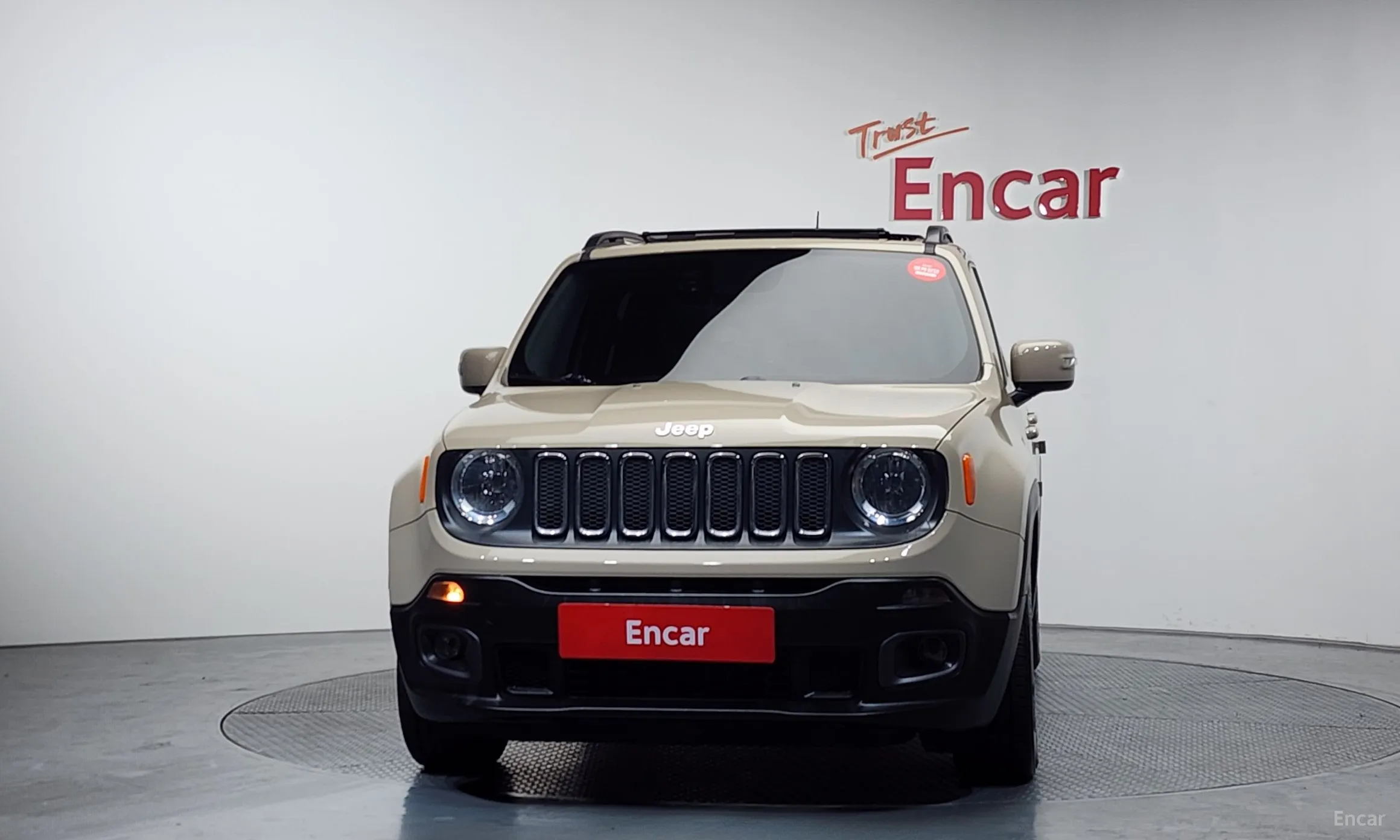 Jeep Renegade превью 3