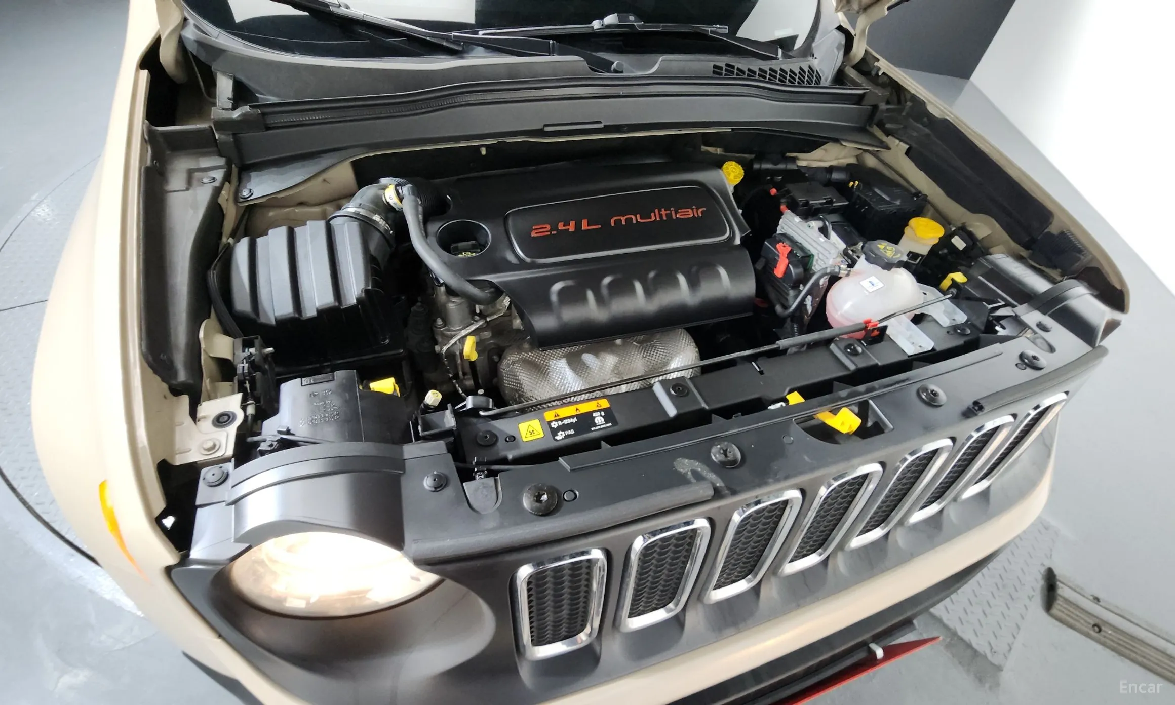 Jeep Renegade превью 6