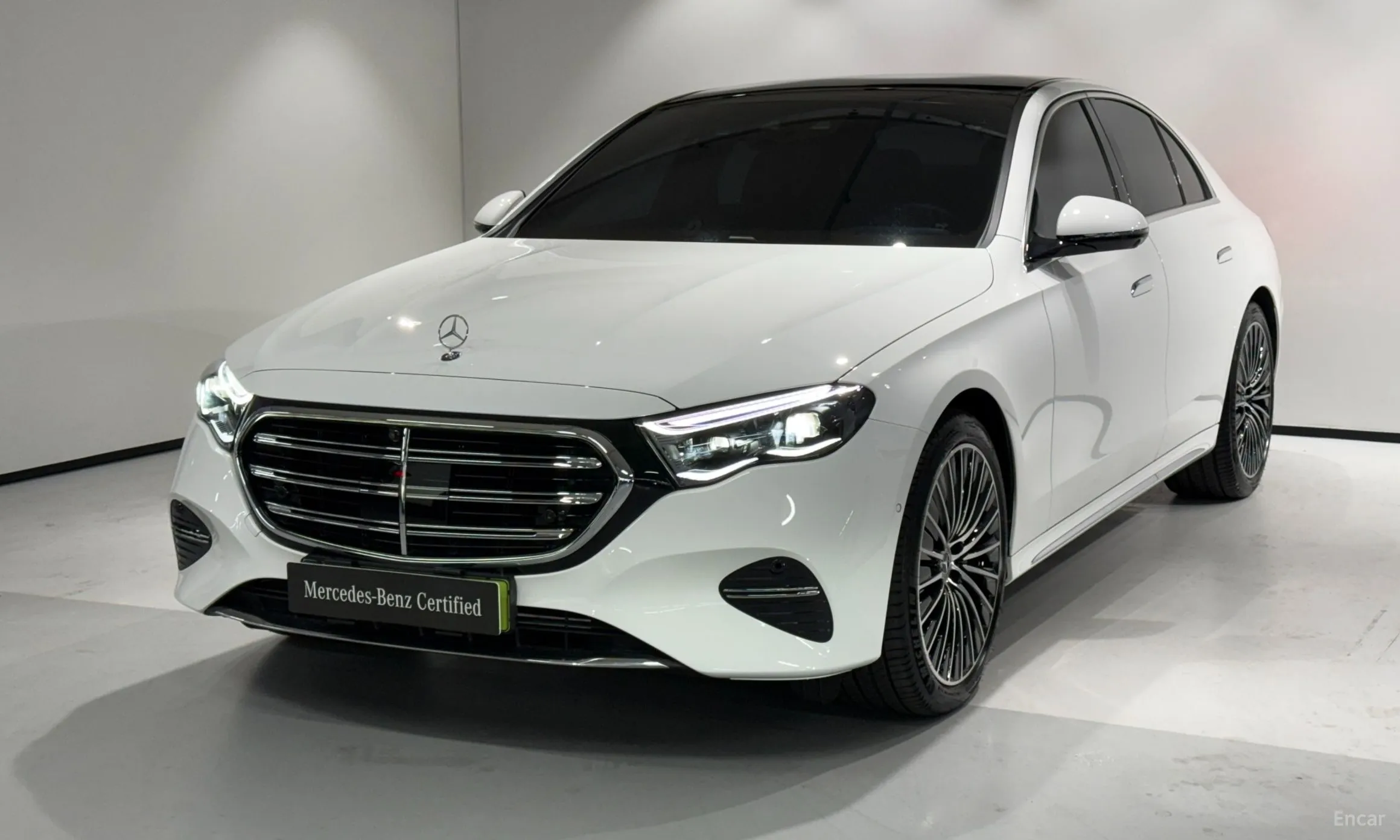 E-Class W214