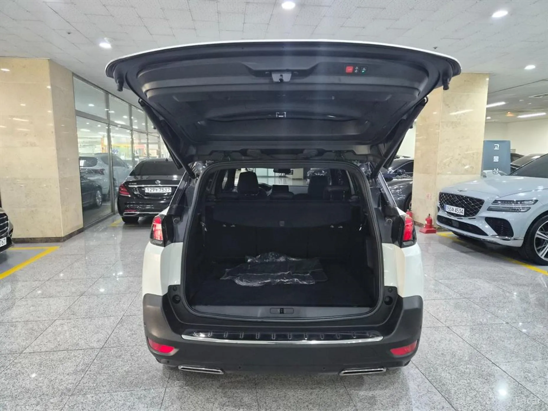 Peugeot 5008 2nd generation превью 5