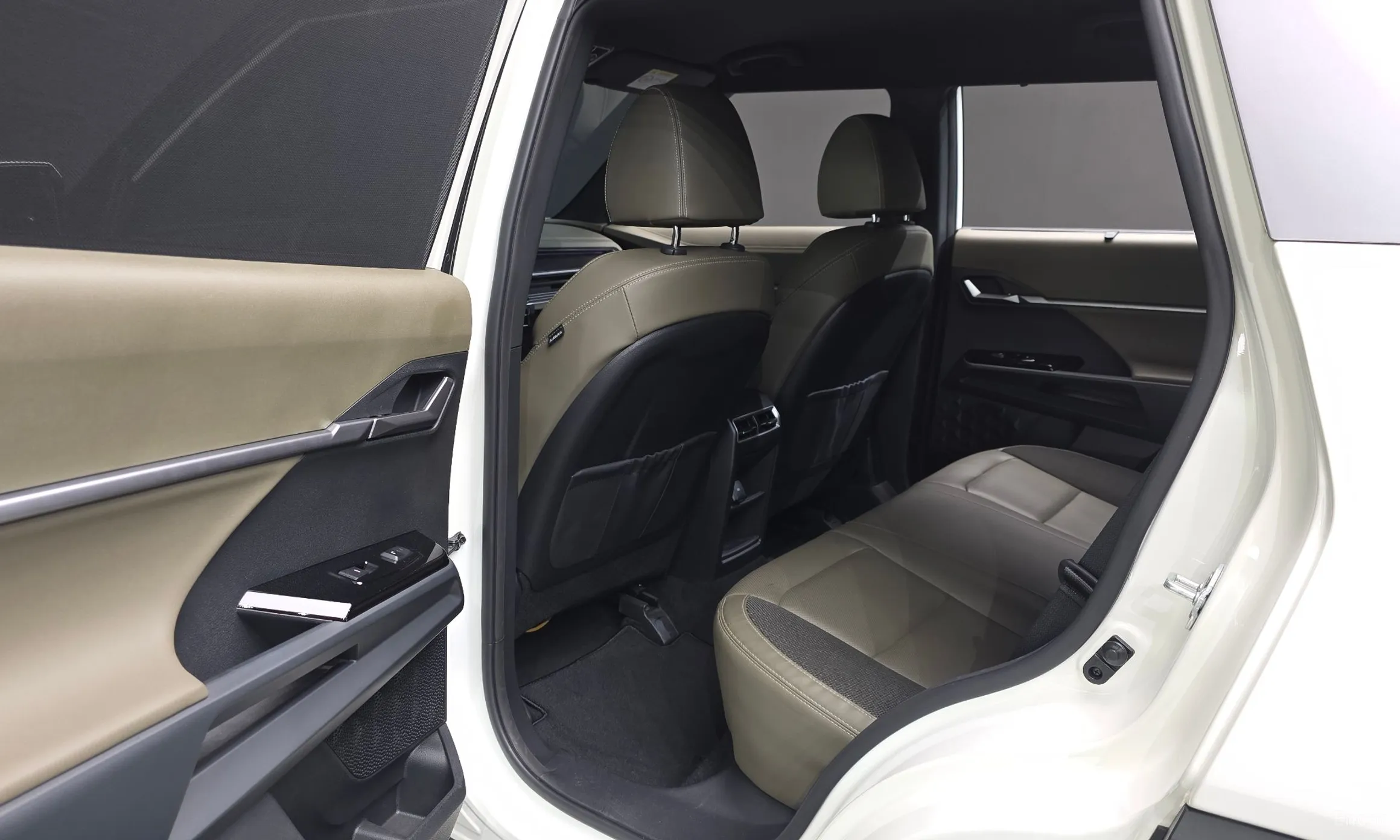 KG Mobility (SsangYong) Torres превью 17