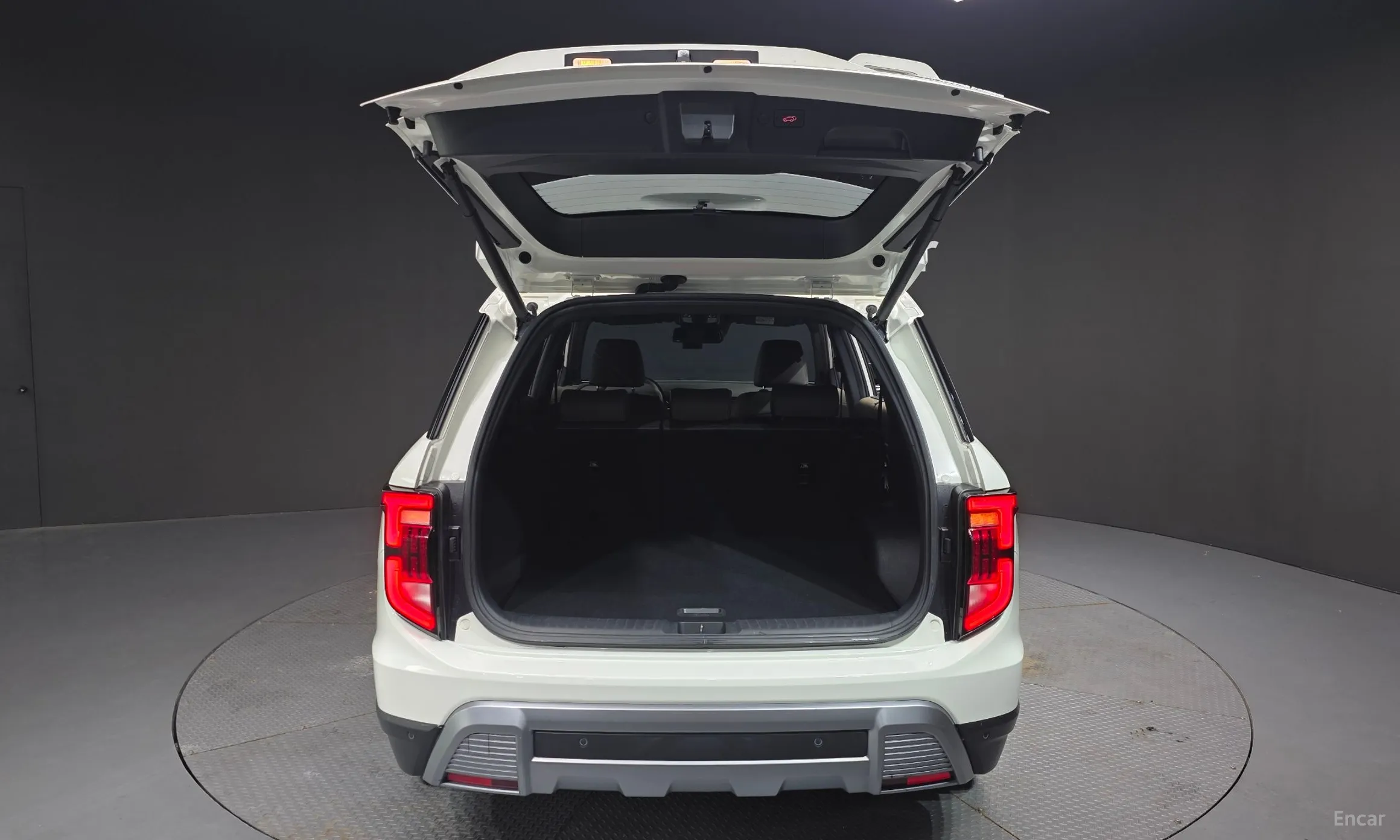 KG Mobility (SsangYong) Torres превью 20