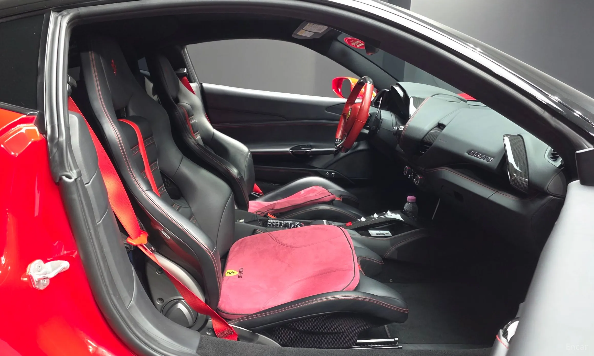 Ferrari 488 GTB превью 11