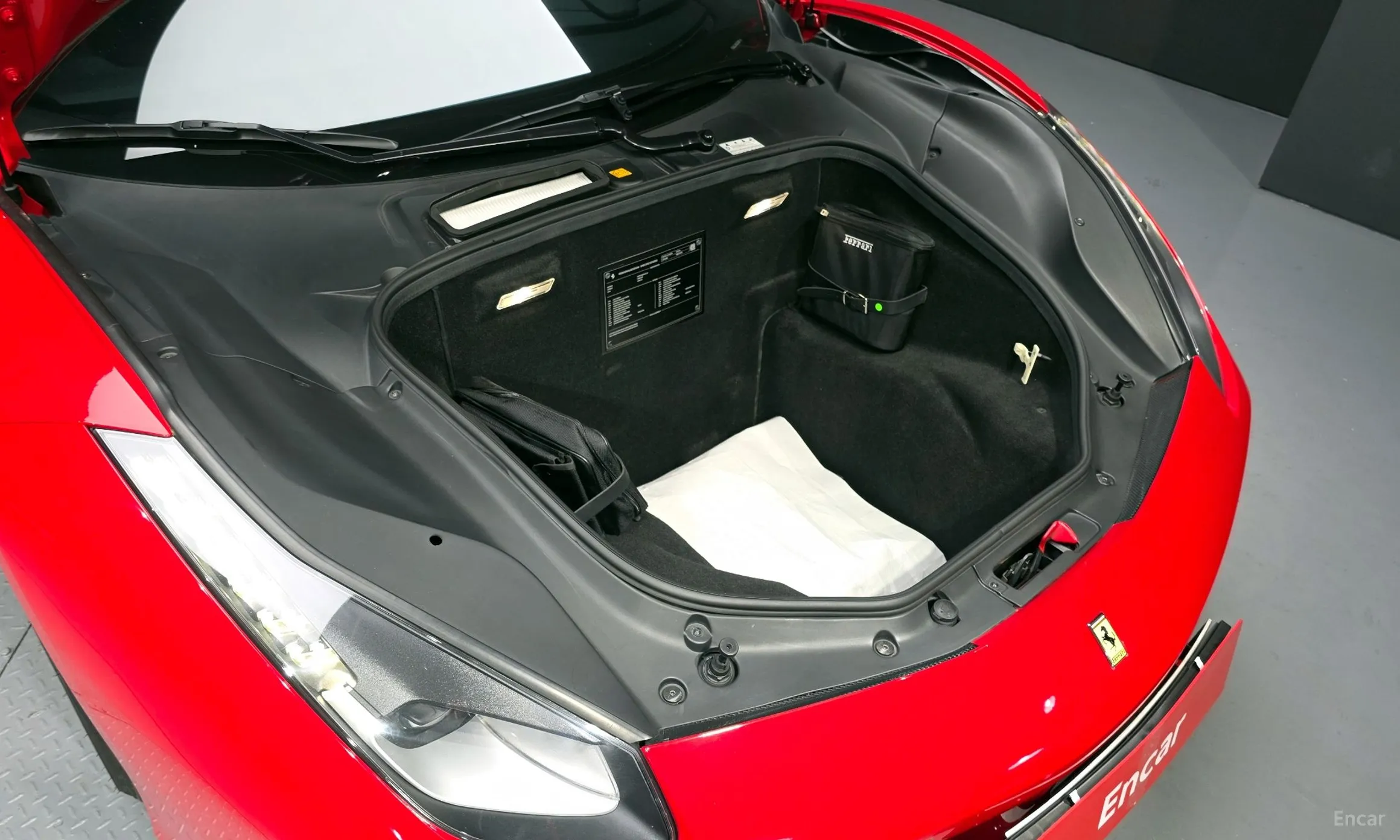 Ferrari 488 GTB превью 20