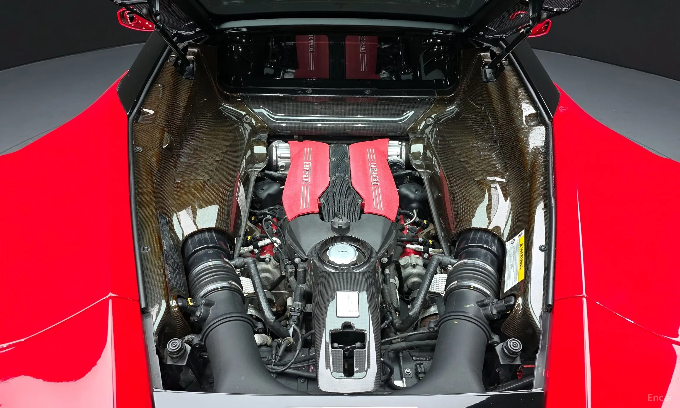 Ferrari 488 GTB превью 6
