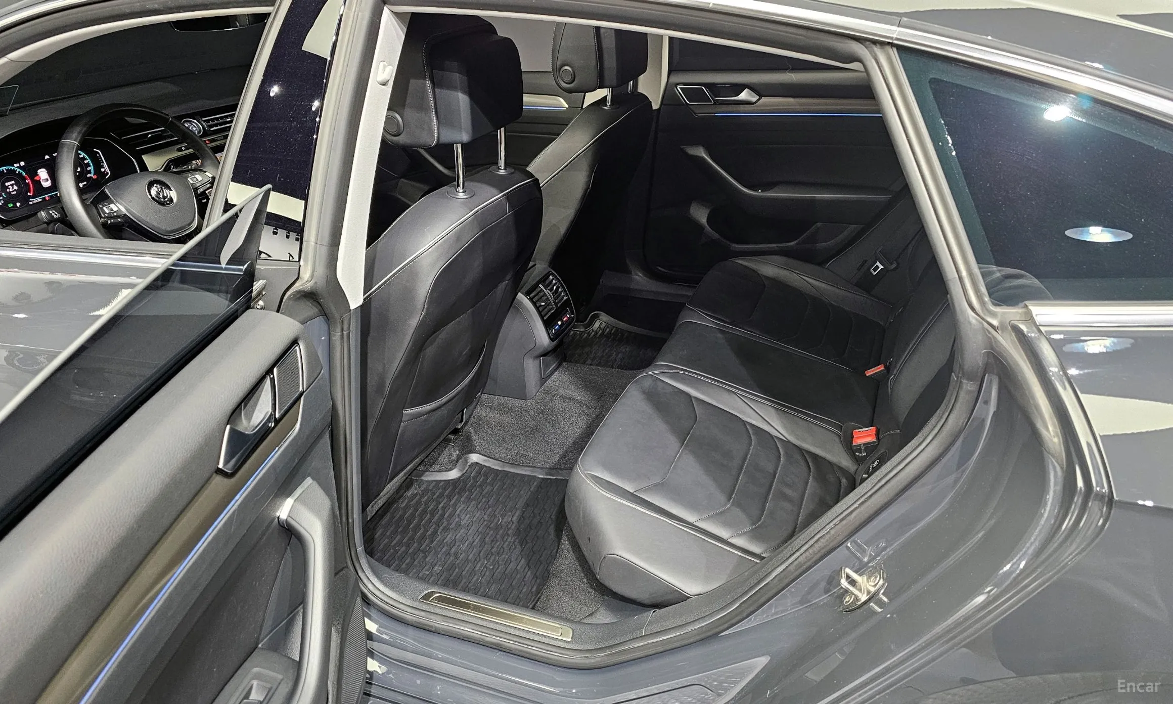 Volkswagen Ateon превью 11