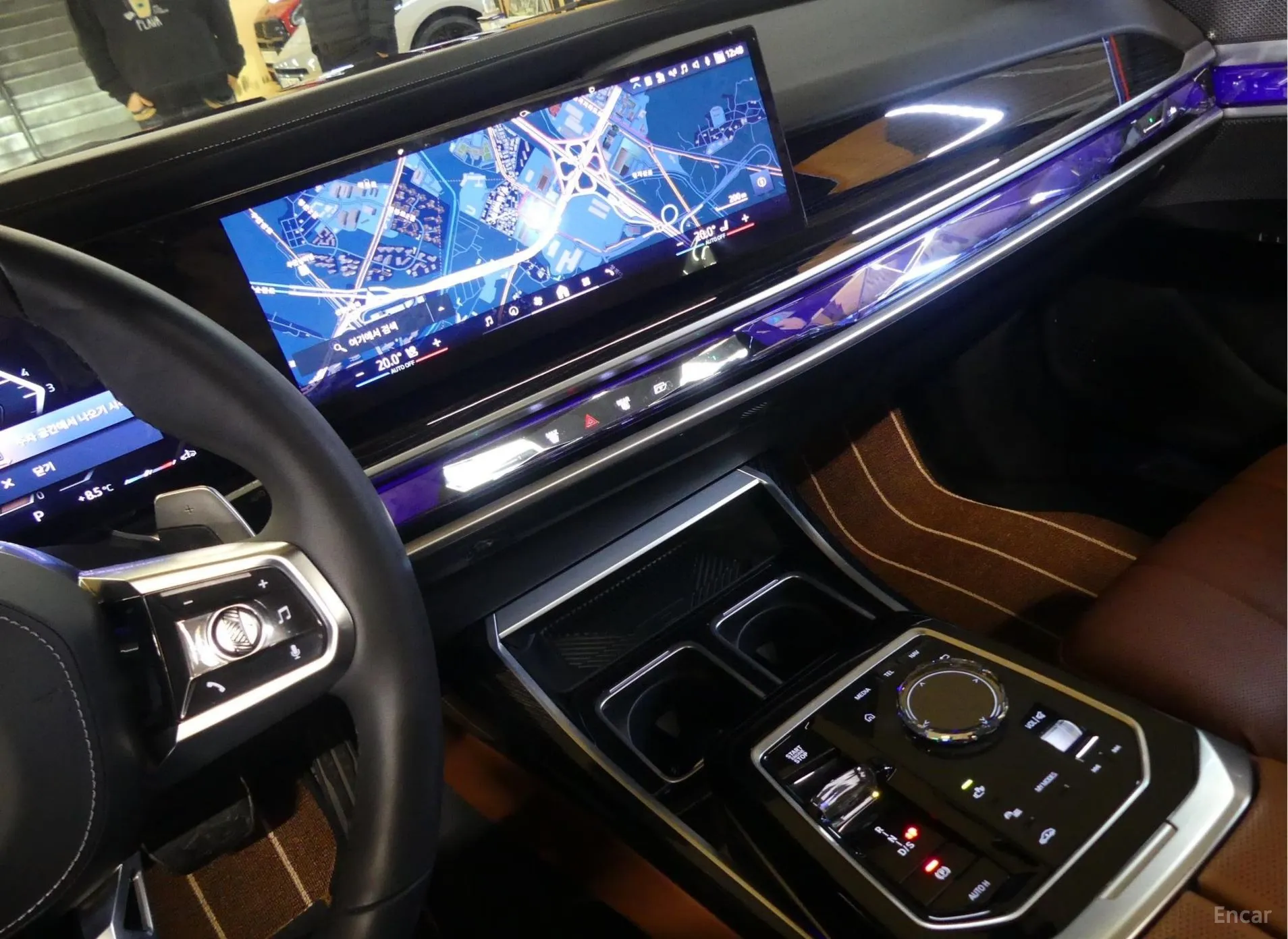 BMW 7 Series (G70) превью 14