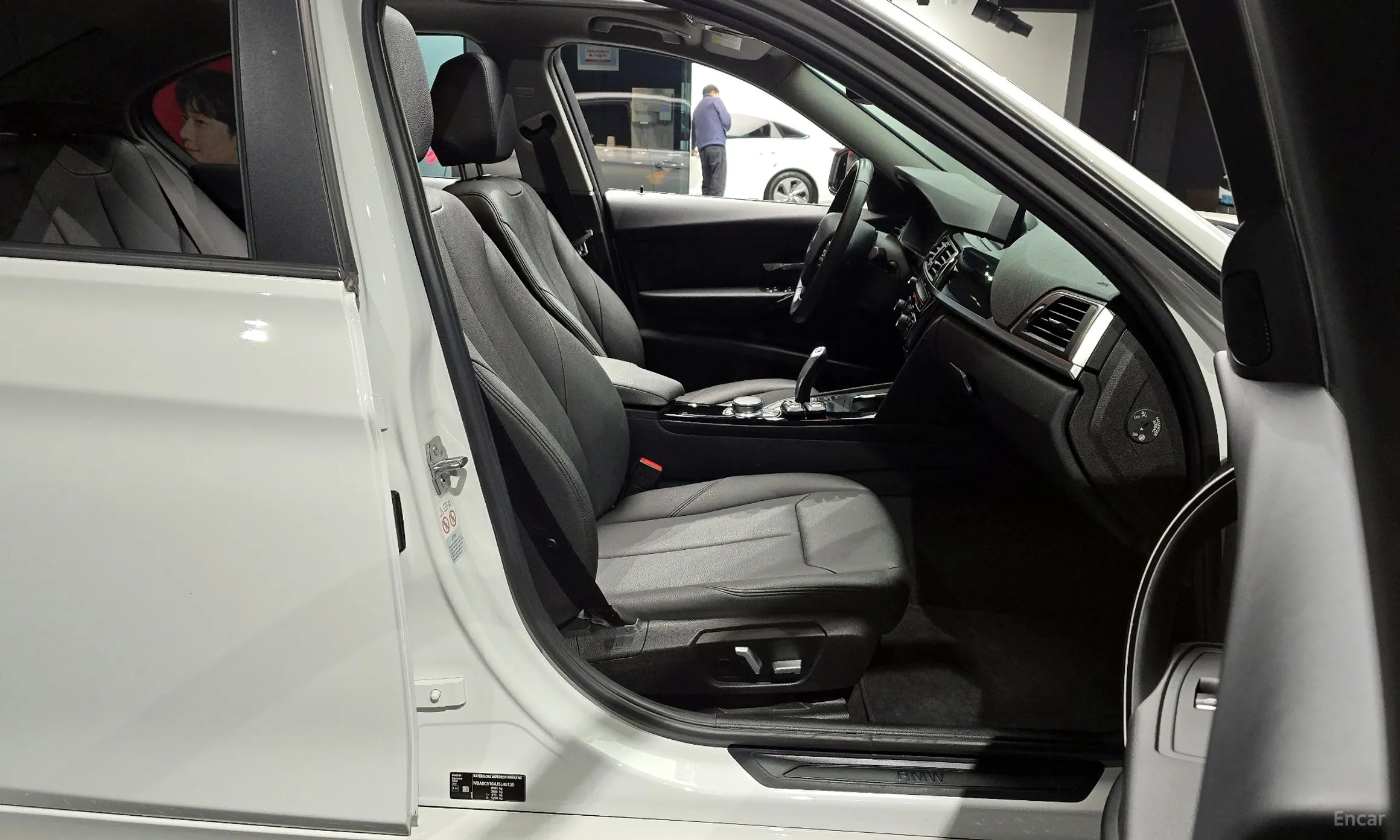 BMW 3 Series (F30) превью 11
